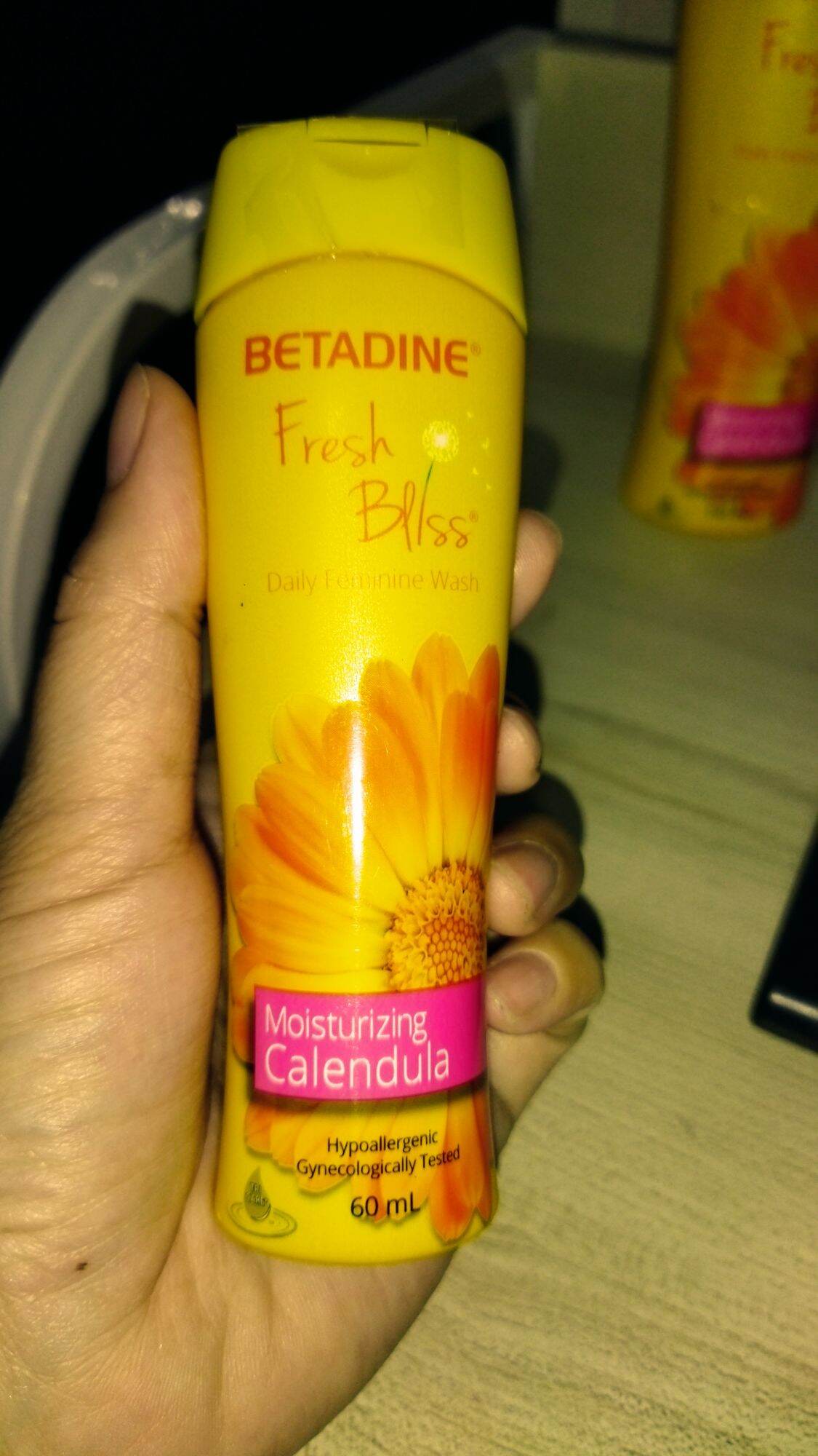 Betadine Fresh Bliss Moisturizing Calendula Feminine wash 60ml/150ml ...