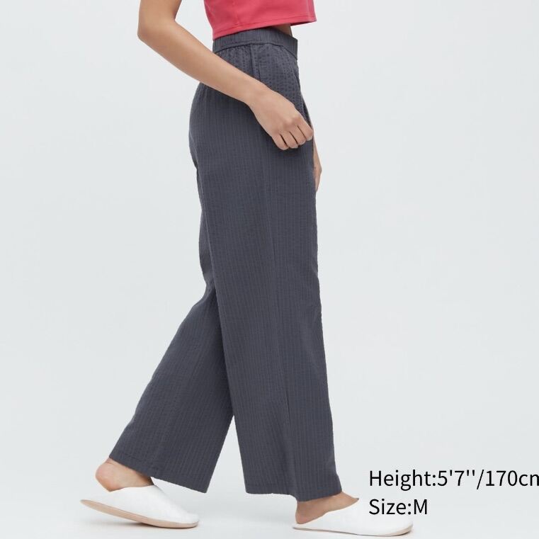 Uniqlo + Ezy Tucked Ankle-Length Pants