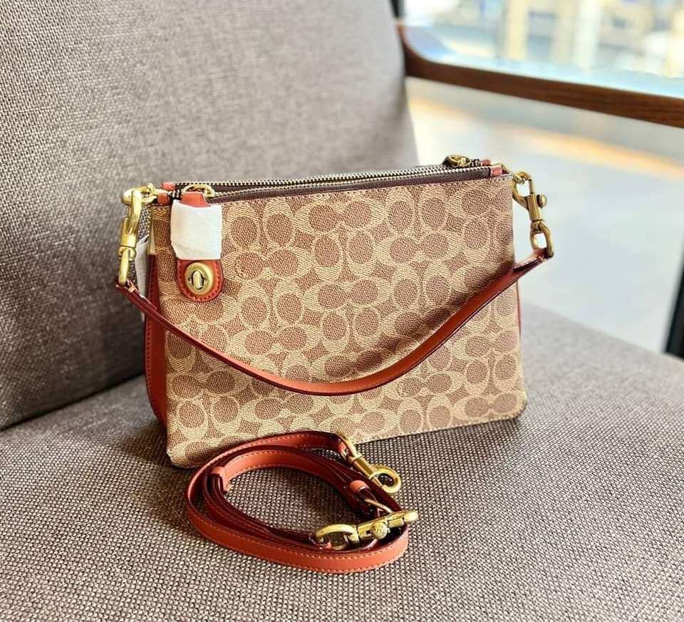 Coach signature blocking mia crossbody hot sale