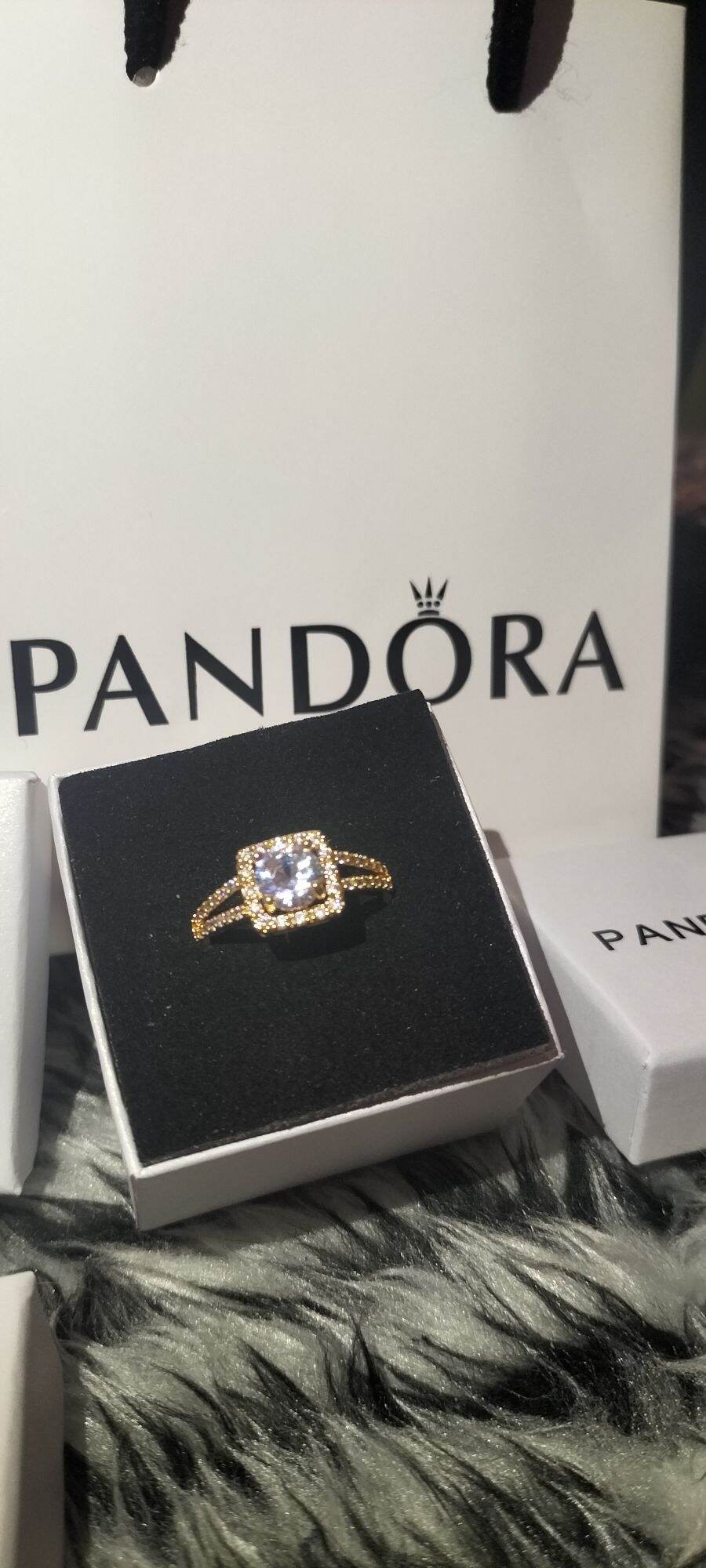 Pandora ring