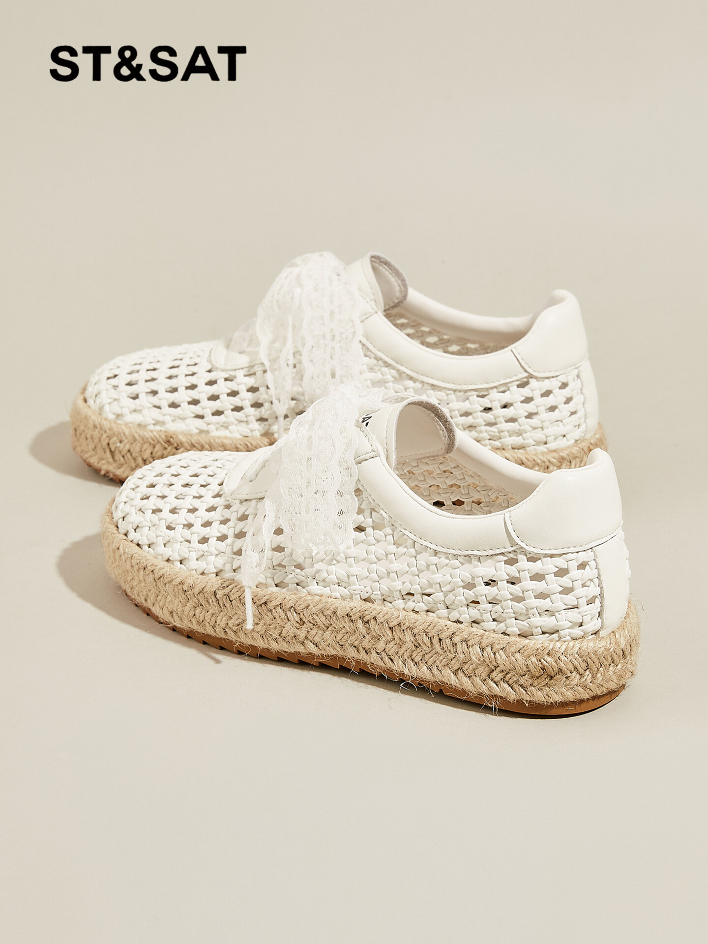 ST&SAT | Fashion Lace-Up Casual Shoes Presyo 4,418 Piso*Libreng Shipping