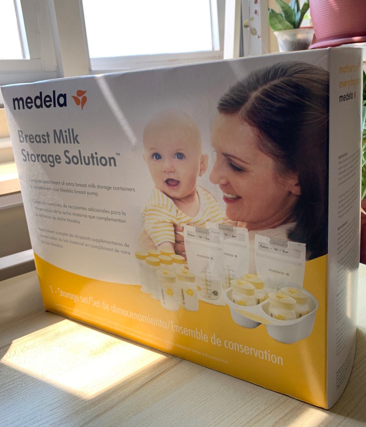 Medela-Breast Milk Storage Solution