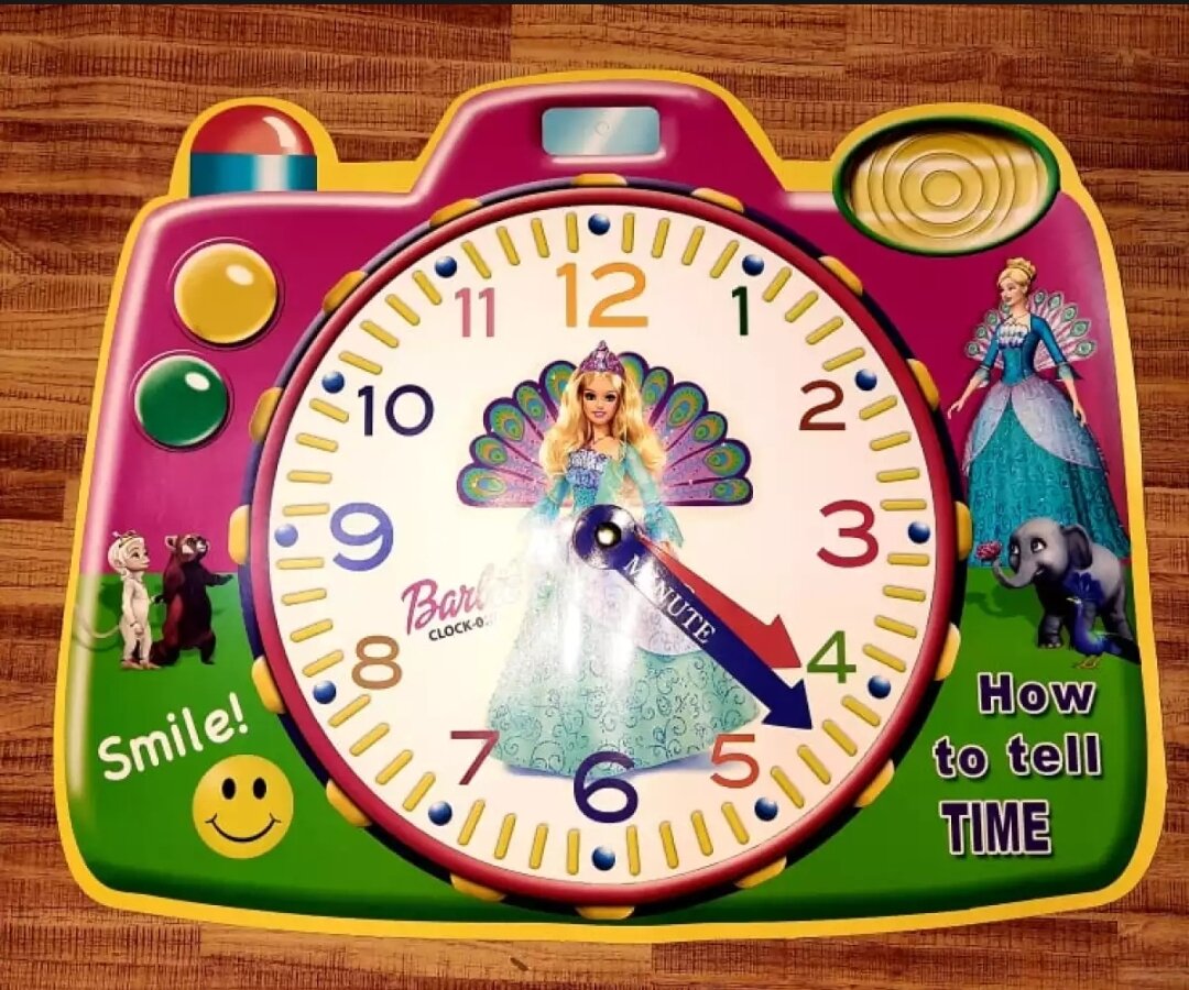 Paper Toy Clock For Kids ( Random Designs ). 