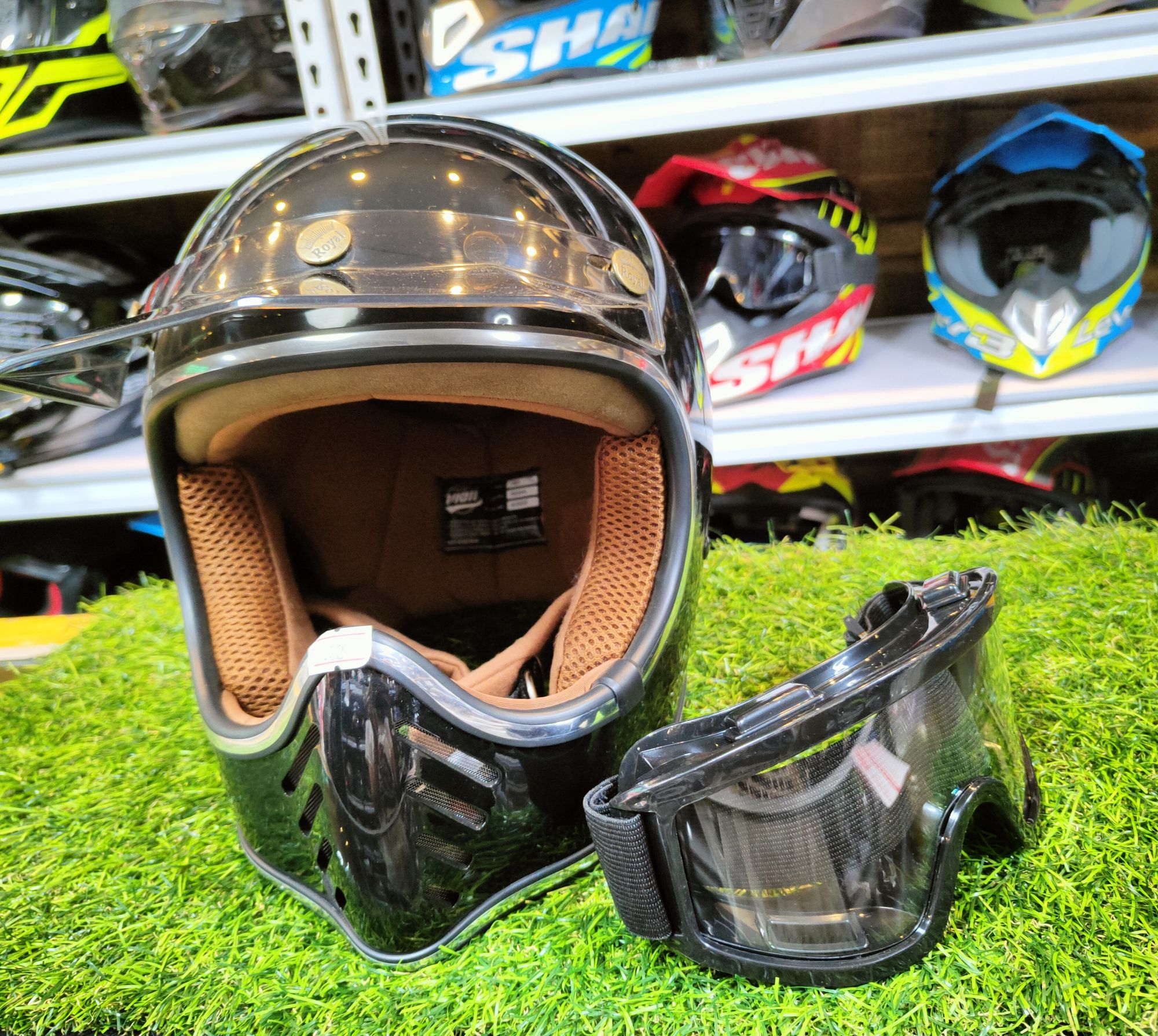 VRM CLASSIC Full Face Helmet with free Goggles!!!