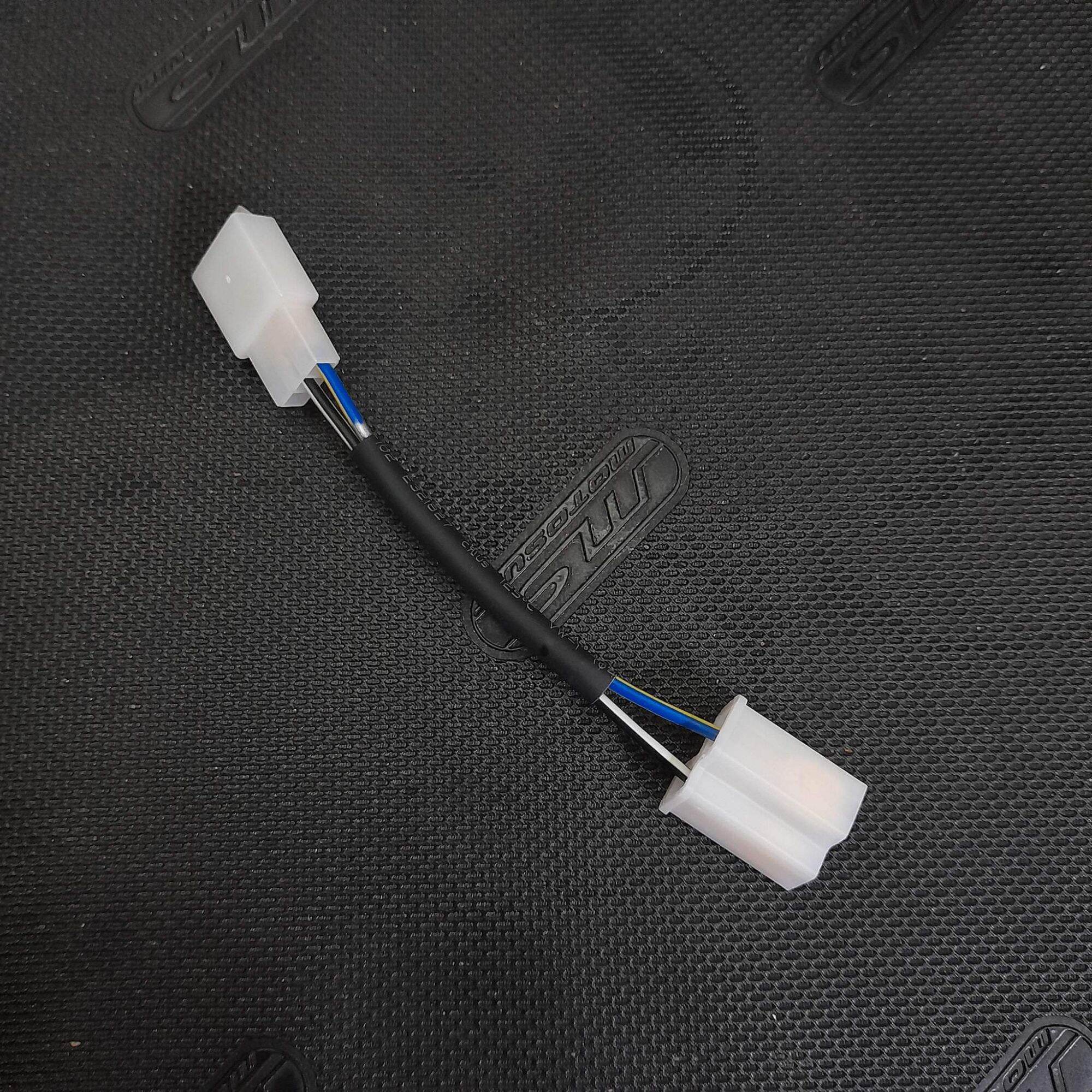 Aerox 155 V2 Sniper155/155r Click 125/150 Flasher socket set or