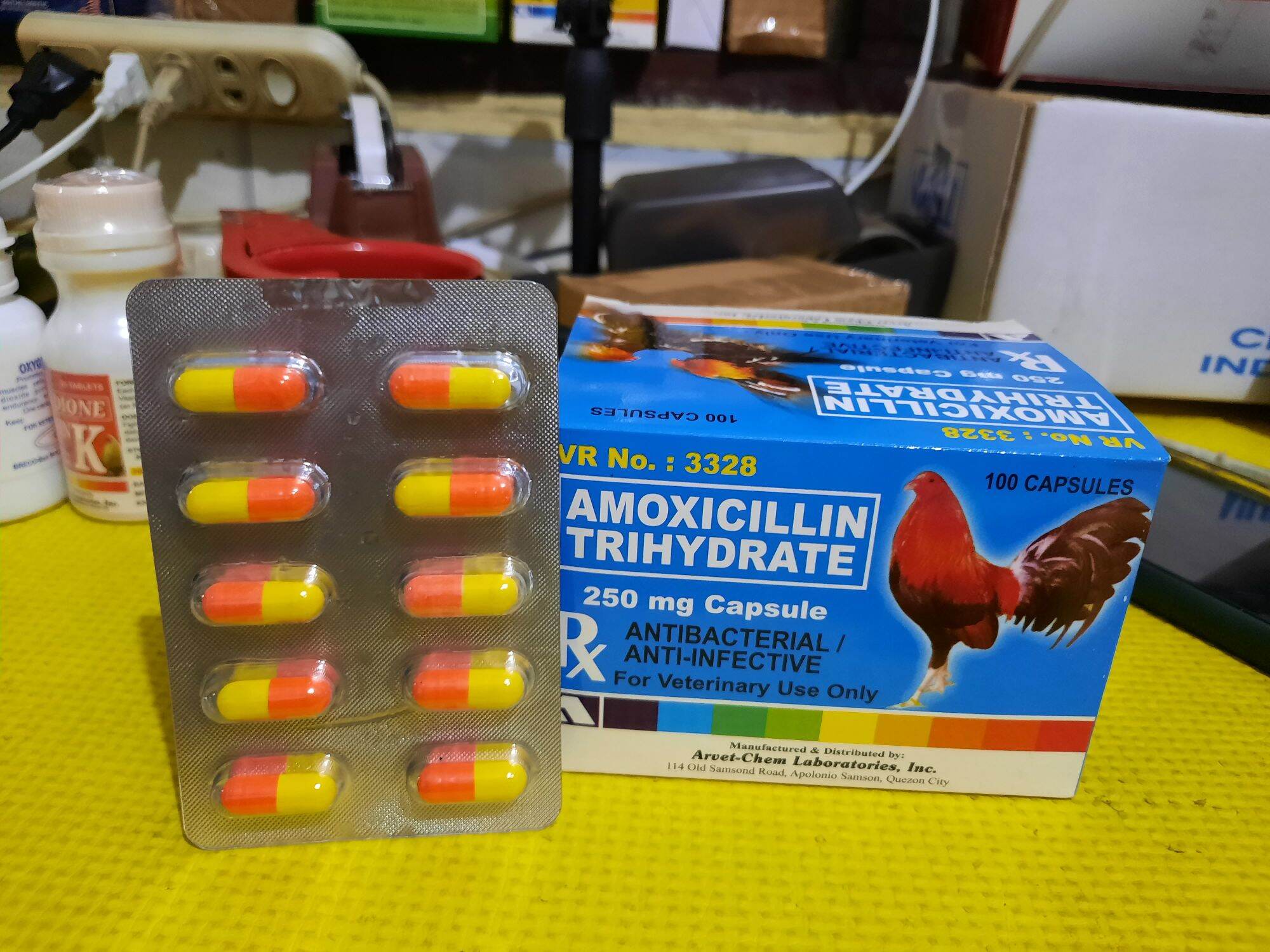 Amox 250mg sold 10 capsules