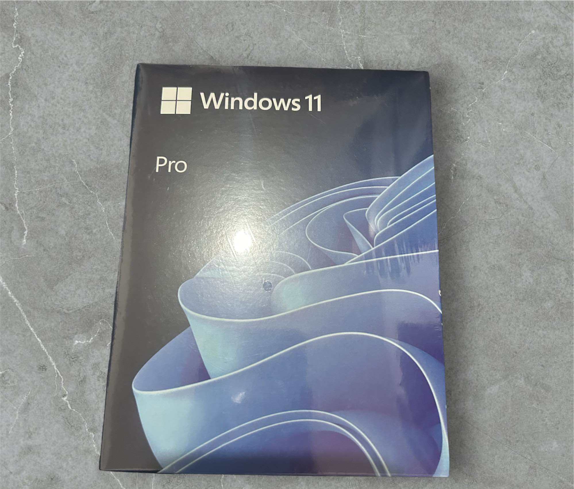 Windows 11 Pro Full Package Product (FPP)