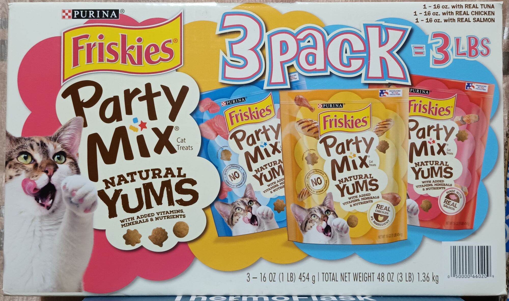 Purina Friskies Party Mix Natural Yums Cat Treats with Real Meat 454g