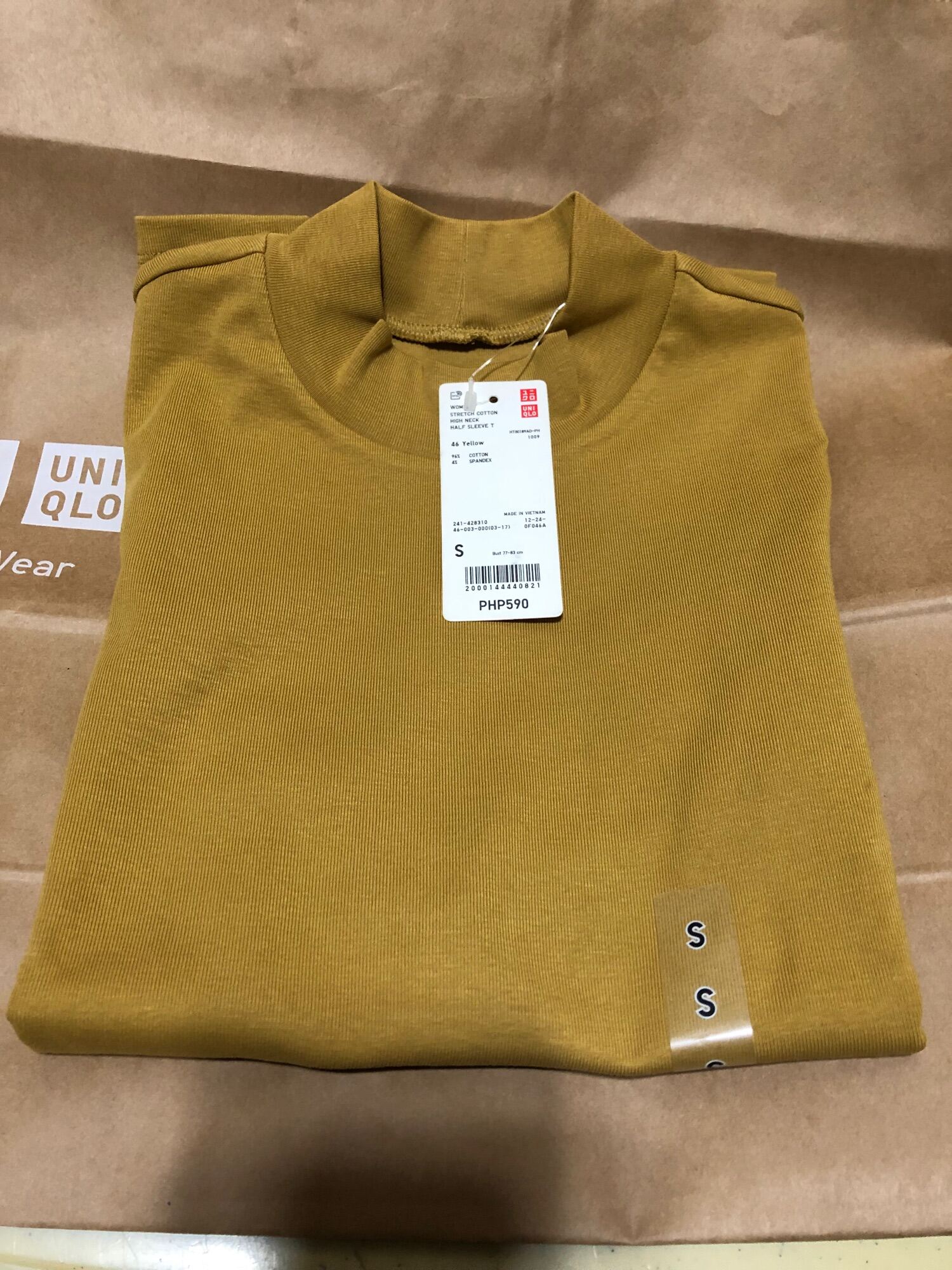 uniqlo ribbed high neck half sleeve