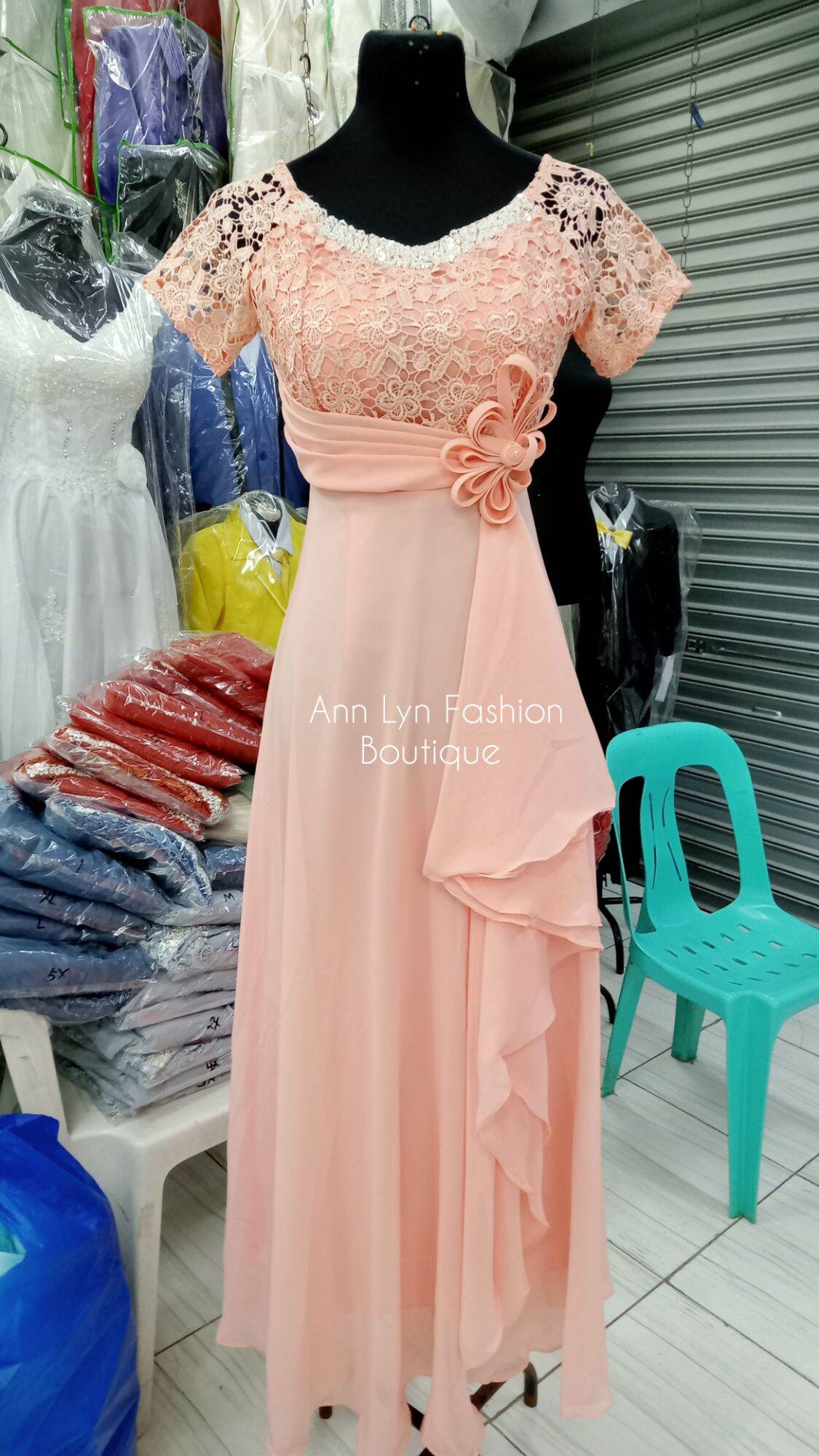 Peach dress for wedding on sale sponsor