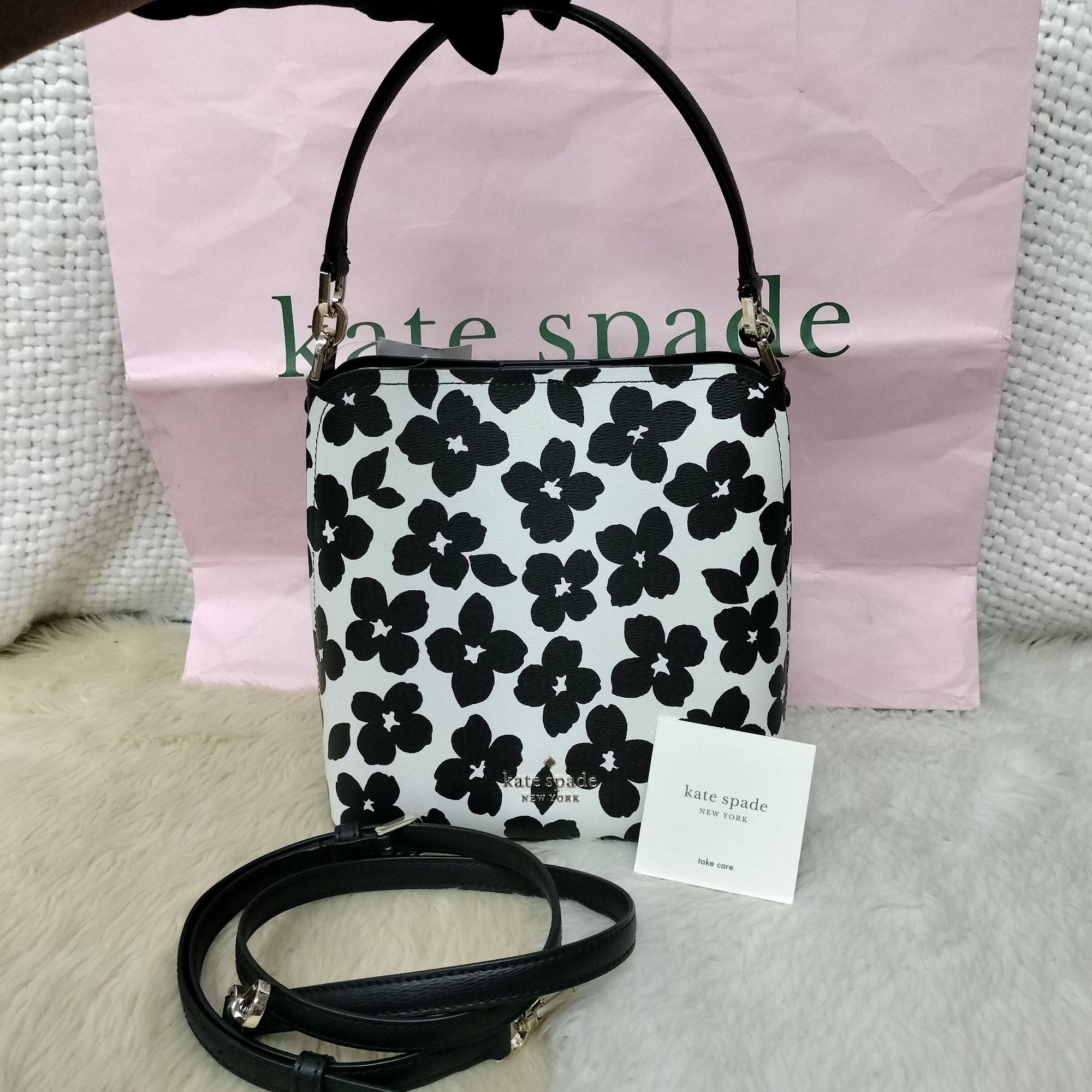 Kate Spade Darcy Small Bucket Bag Crossbody Graphic Blooms White