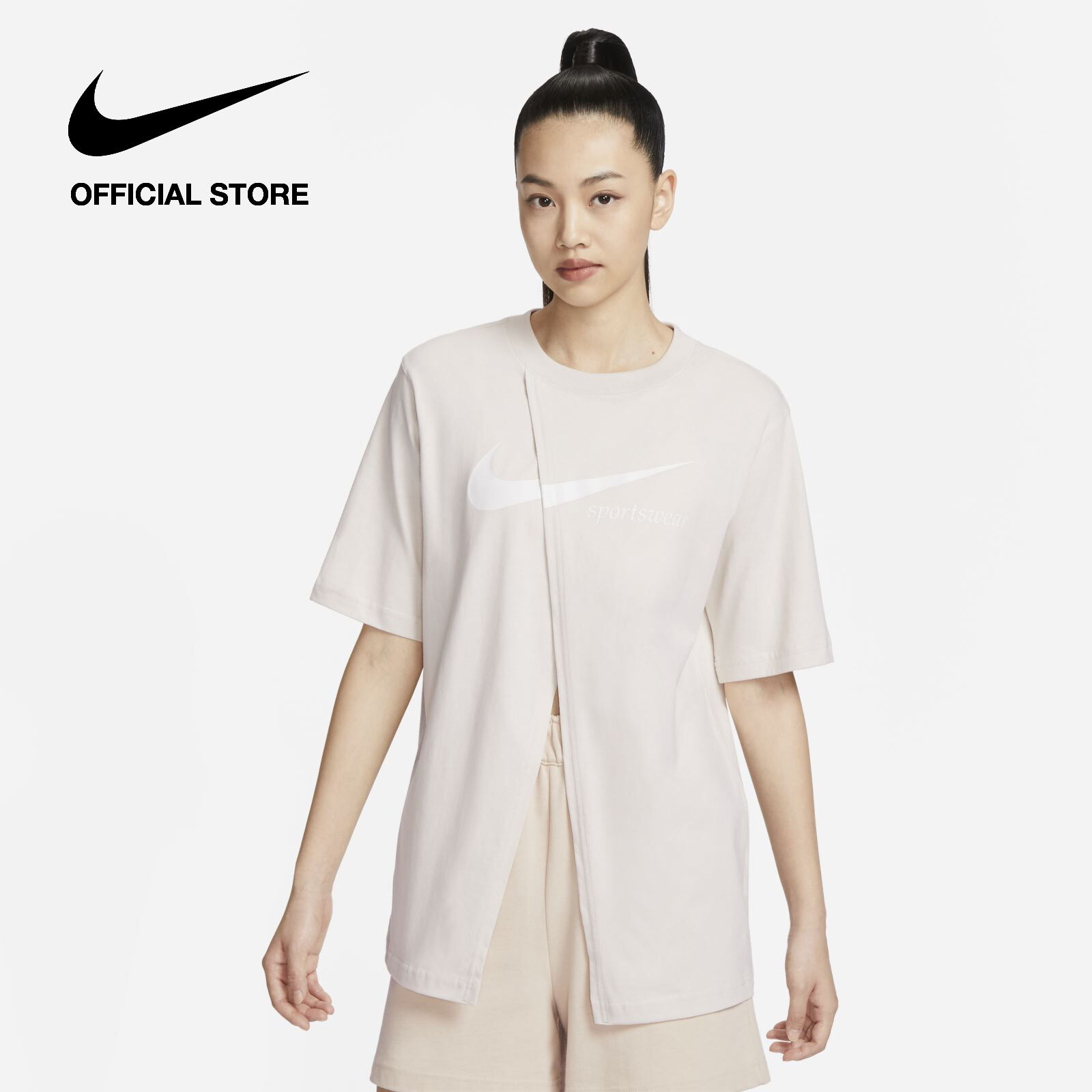 Nike Womens Sportswear Essential Icon Futura Tee