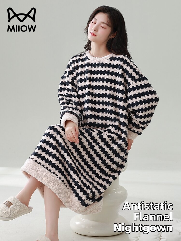 MiiOW | Fleece Nightdress for Winter Thick and Soft Comfortable Warm Outwear Sleepwear Presyo 1,516 Piso*Libreng Shipping