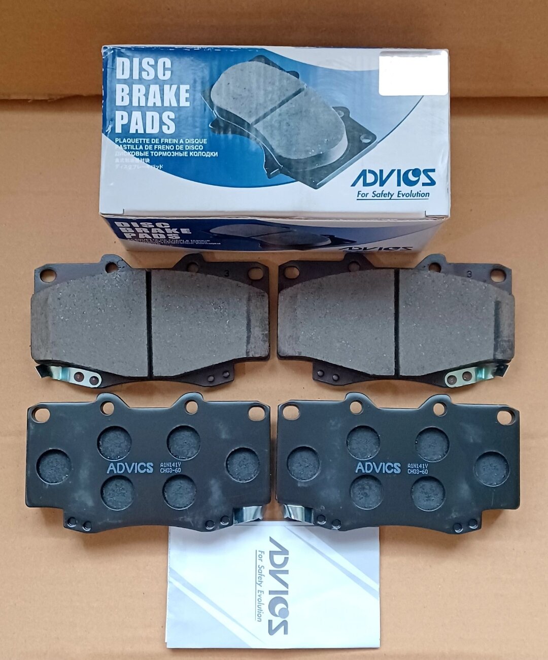 Aisin/Advics front Brake pads Yseries for Toyota Furtuner/Hilux 4X4