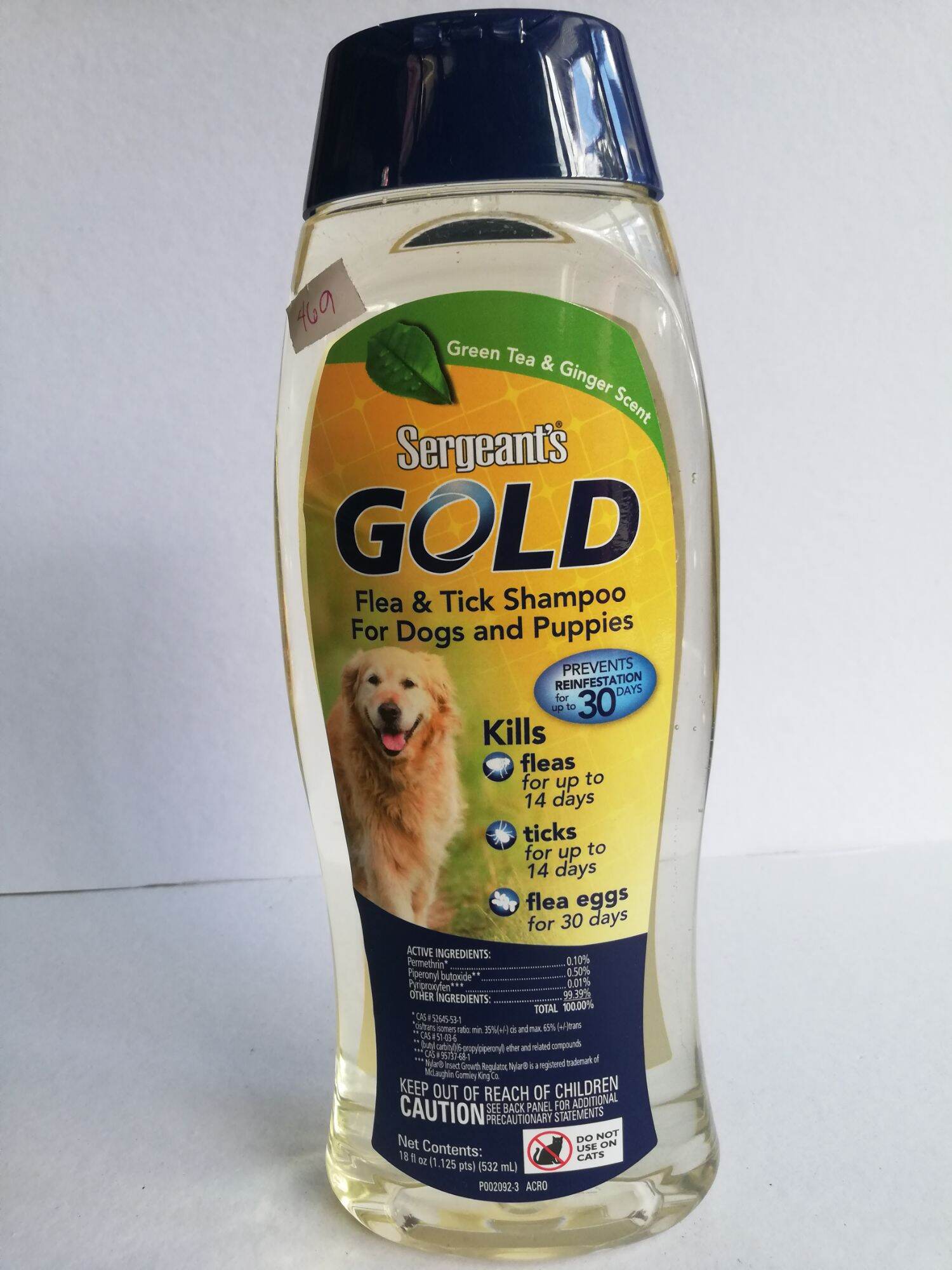SERGEANT'S GOLD flea & tick shampoo for dogs and puppies (532 mL