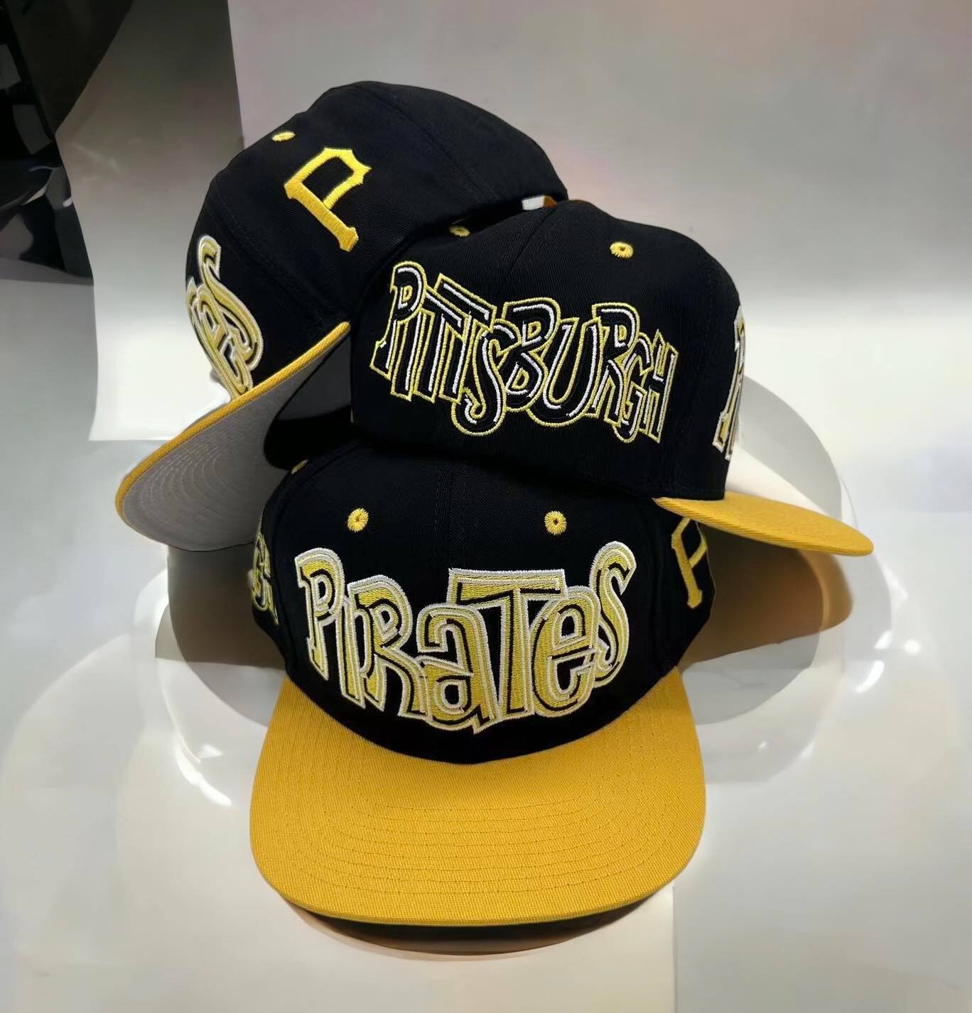 Shop Pirates Vintage Cap Snapback with great discounts and prices