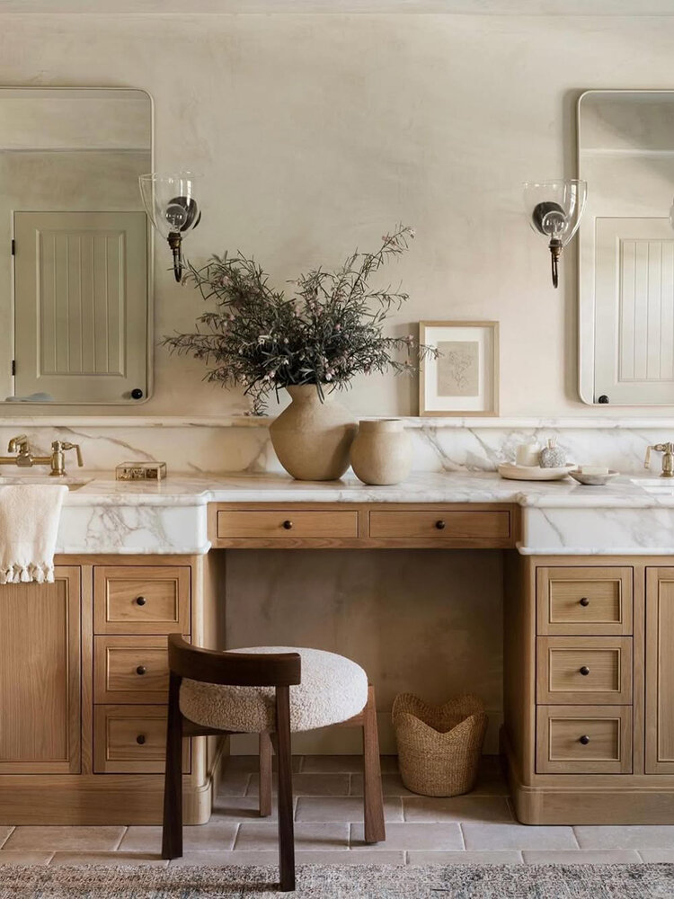 French Vintage Lamb Velvet Makeup Chair round Stool Designer Style Vanity Chair Small Household Solid Wood Stool Presyo  7,822 Piso*Libreng Shipping