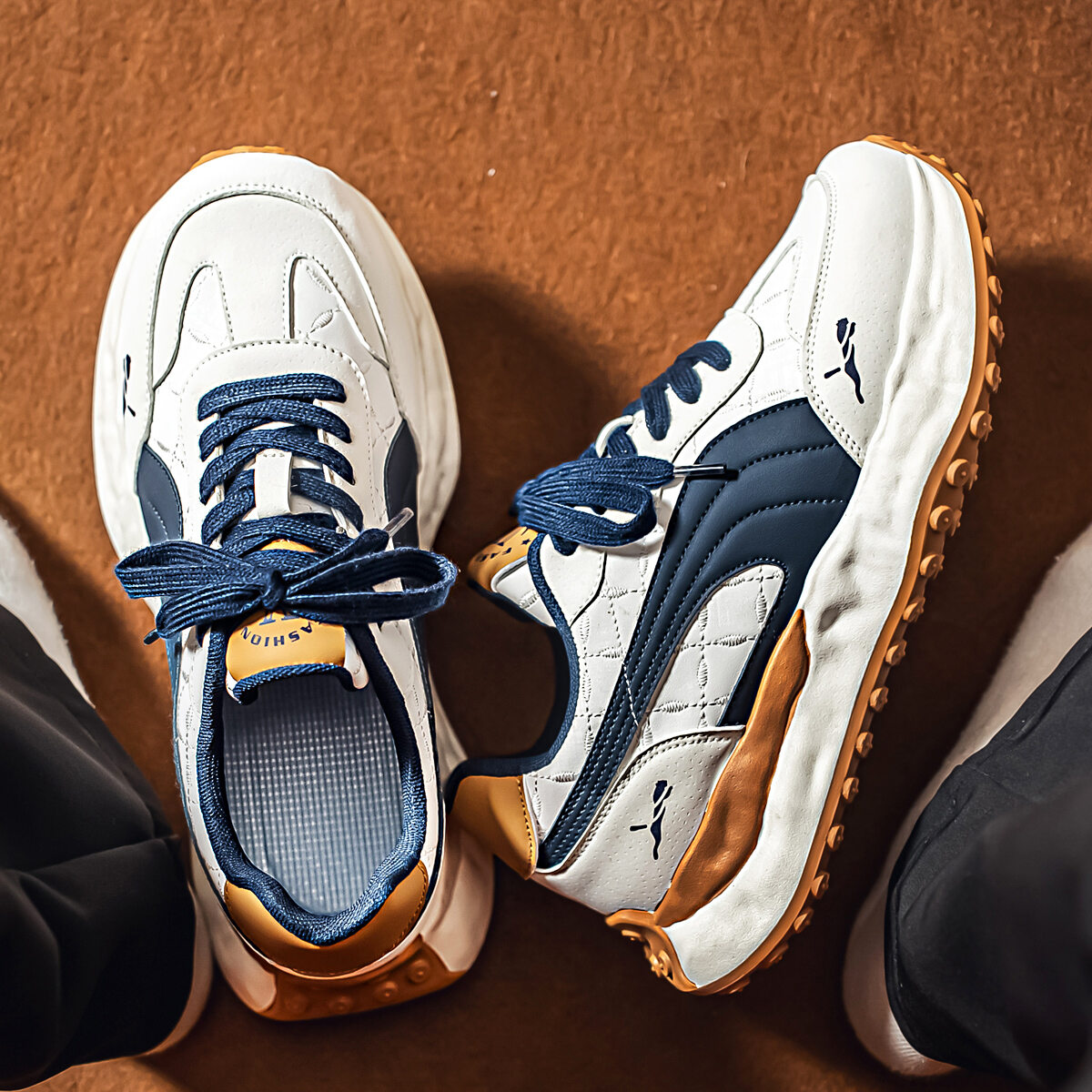 Teenage Boys' Sports Shoes Casual Increase Height Soft Bottom Anti-Slip Student Dad Shoes Spring Fashionable Running Outdoor Presyo  1,652 Piso*Libreng Shipping