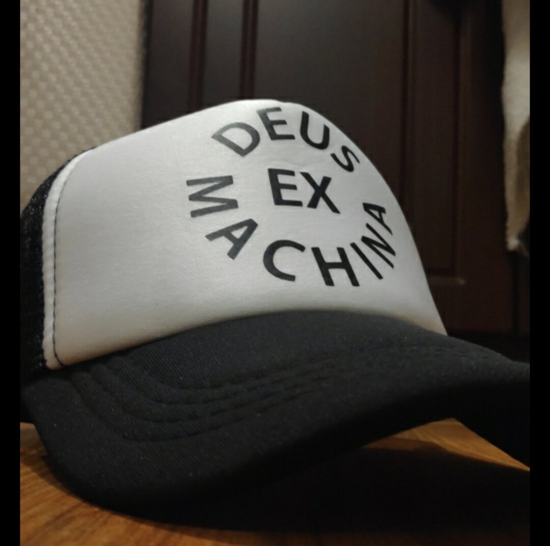 Deus ex machina sales cap