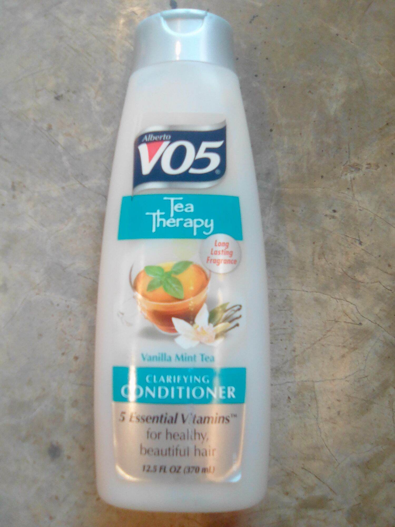 VO5 Vanilla Mint Tea Clarifying Shampoo and Conditioner. 