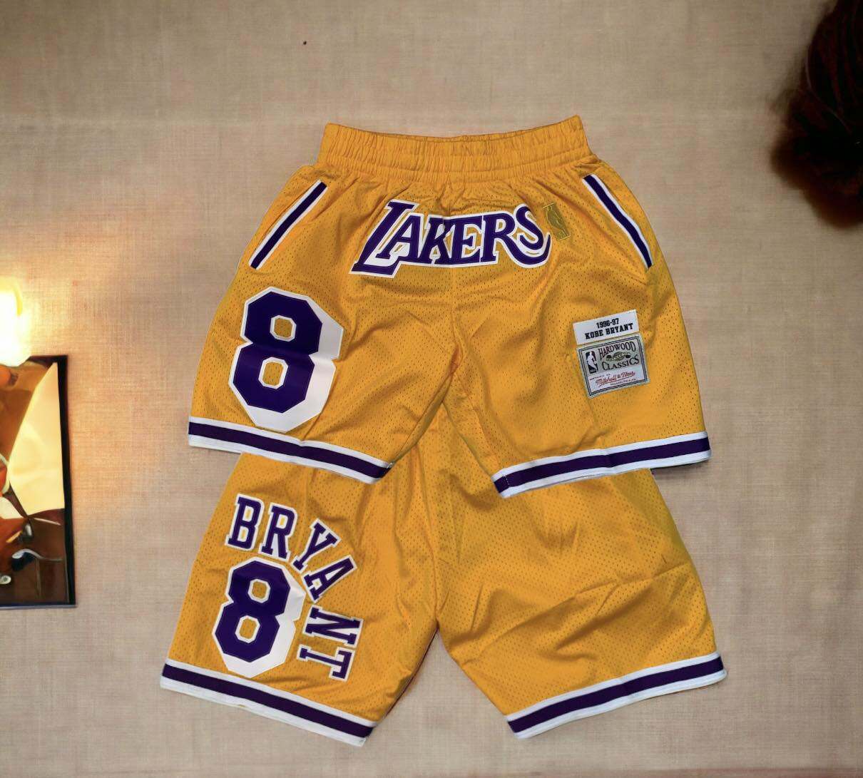 Lakers best sale mesh shorts