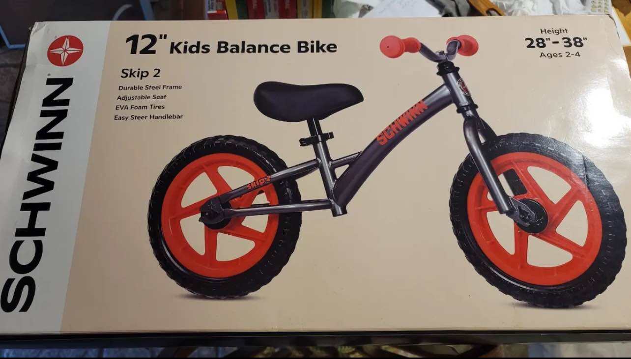 Schwinn skip hotsell 2 balance bike