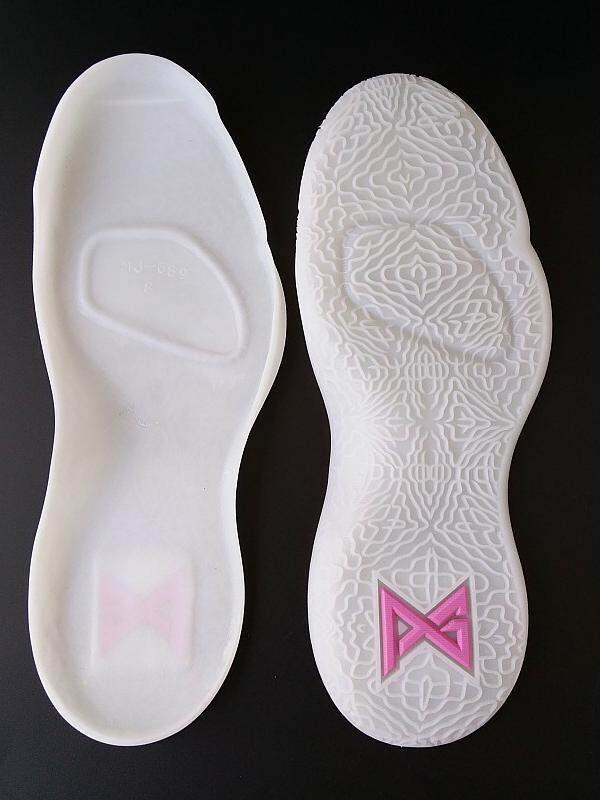 kobe 9 insole
