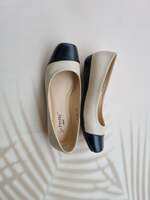 So Pretty by Base Advan LEONOR Two Tone Square Toe Flats