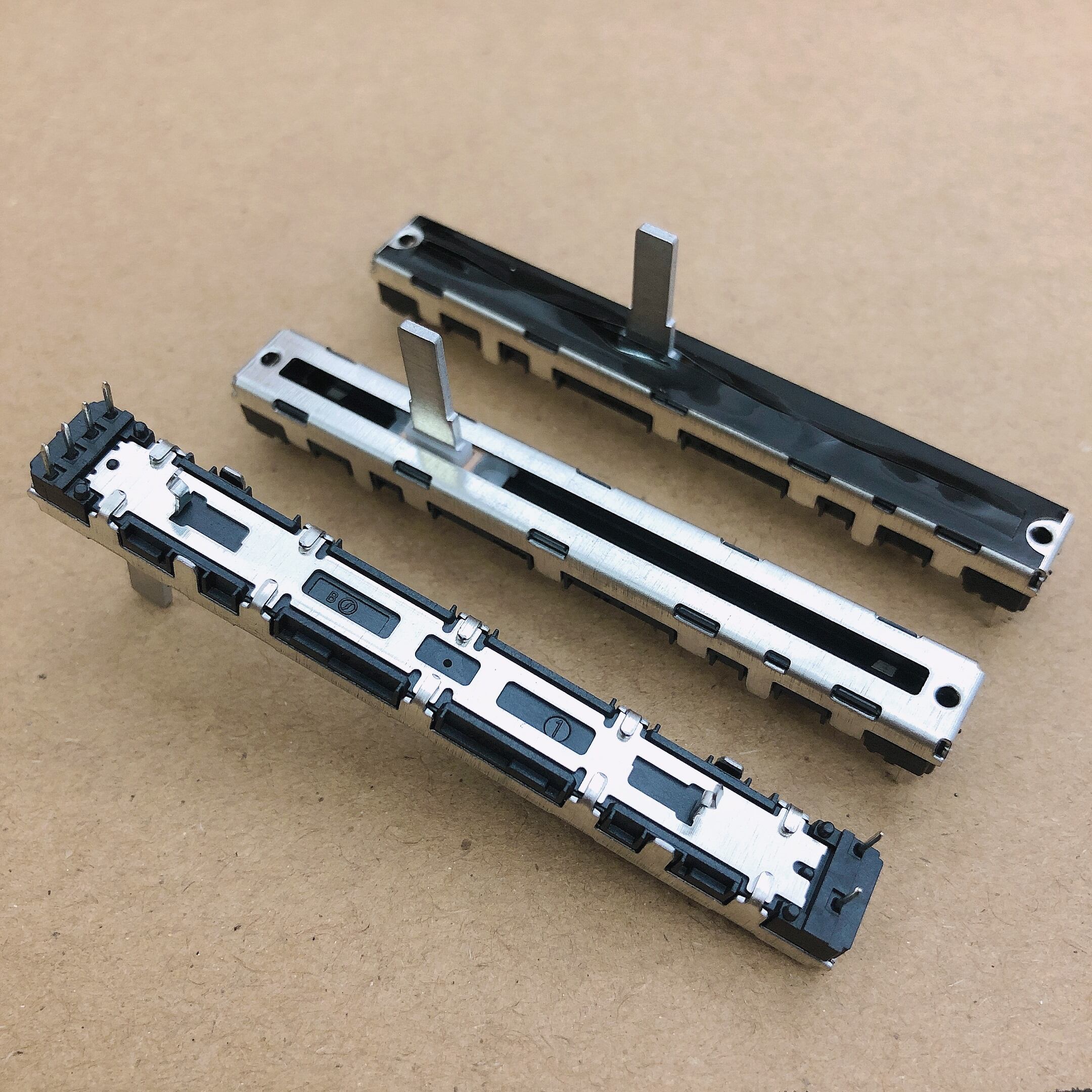 Japan Noble Original Yamaha Mixer Mg12xu Mg16cx A20k Sliding Volume