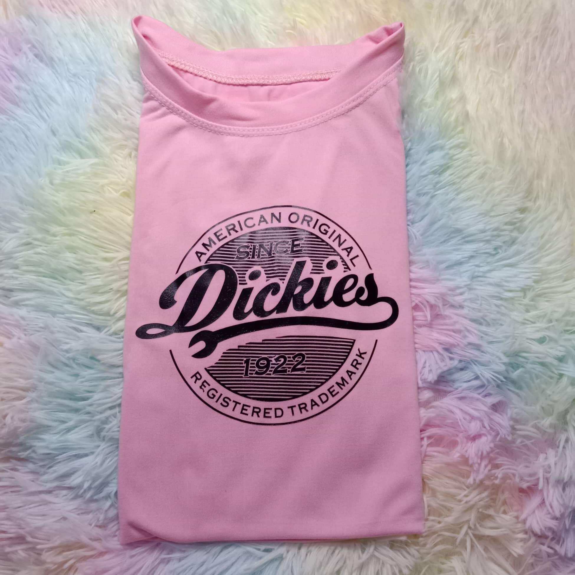 CIRCLE LOGO DIC-KIES PLAIN TSHIRT UNISEX WITH SIZES XS-2xL. 
