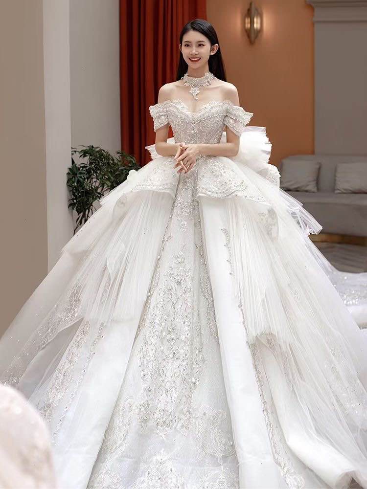Ball Gown Wedding Dress Elegant Princess Cap Sleeve Applique Lace