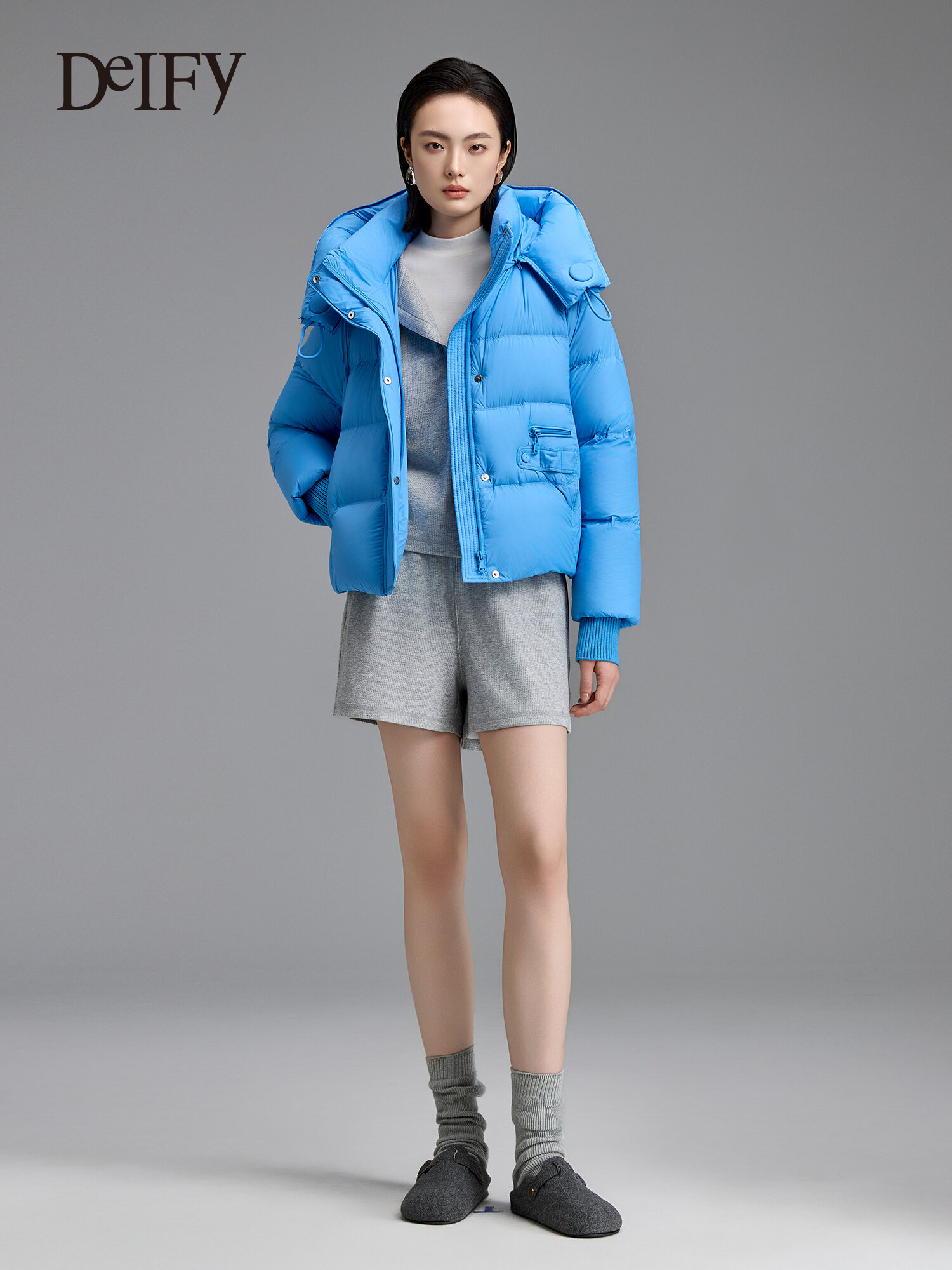 DeIFy | Stylish Short Stand-collar Down Coat For Women - Brand DeIFy Presyo 8,429 Piso*Libreng Shipping