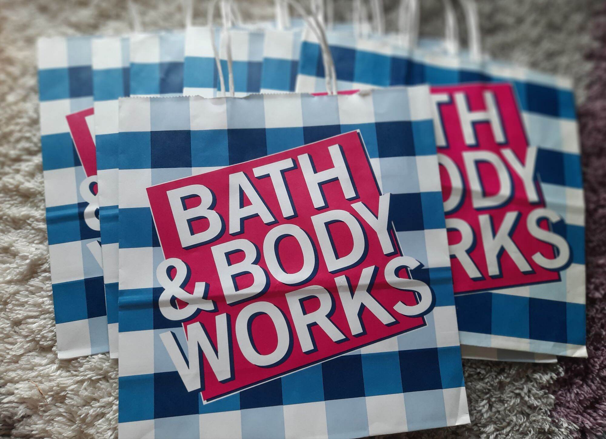 Original Bath and Body Works USA Gift Accessories - Paper Bags Plastic Bag Gift Wrap Gift Tags