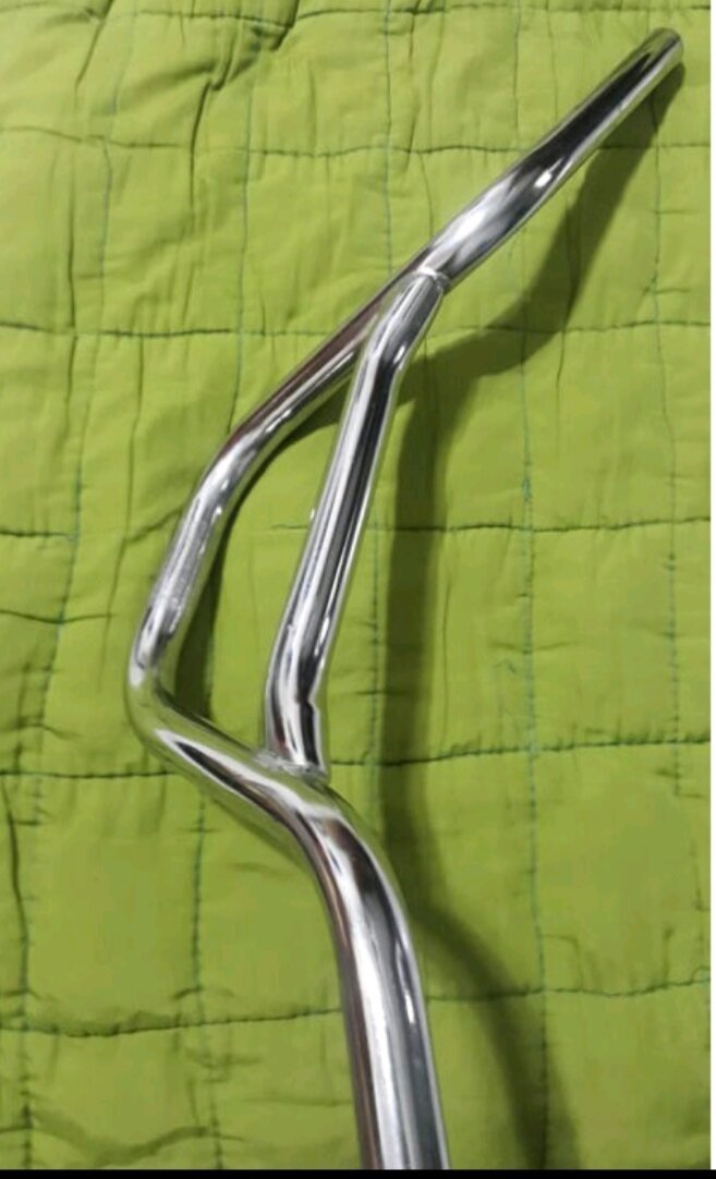 BMX HANDLE BAR CHROME TYPE. 
