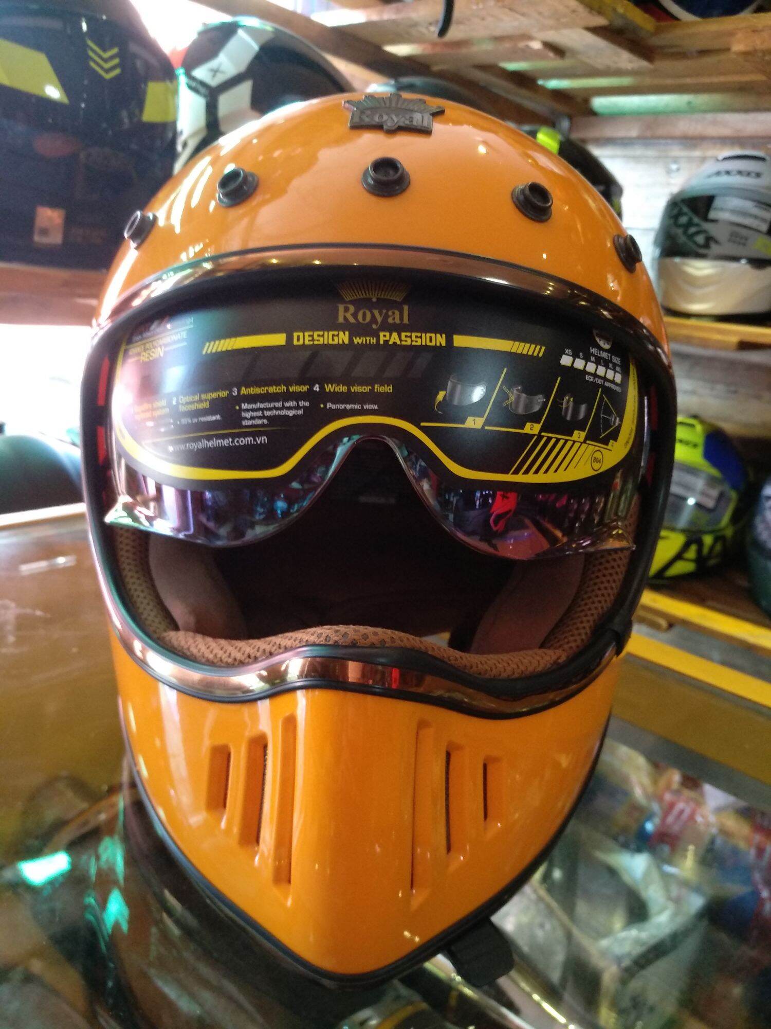 royal helmet or classic helmet (frée 