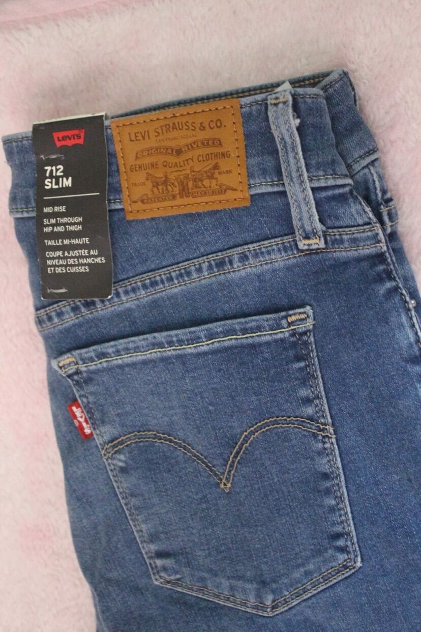 levi's lazada