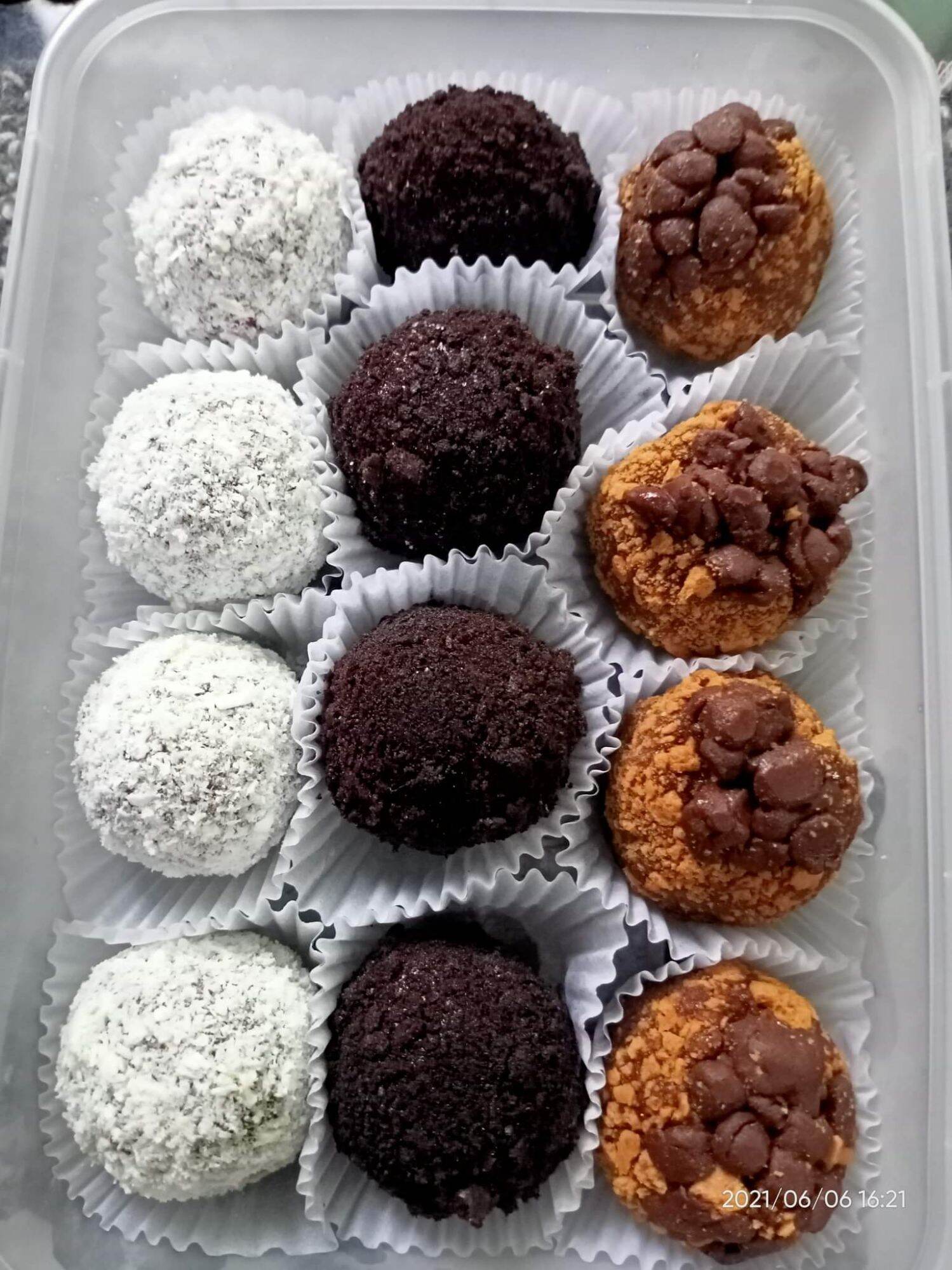 Assorted Graham Balls | Lazada PH