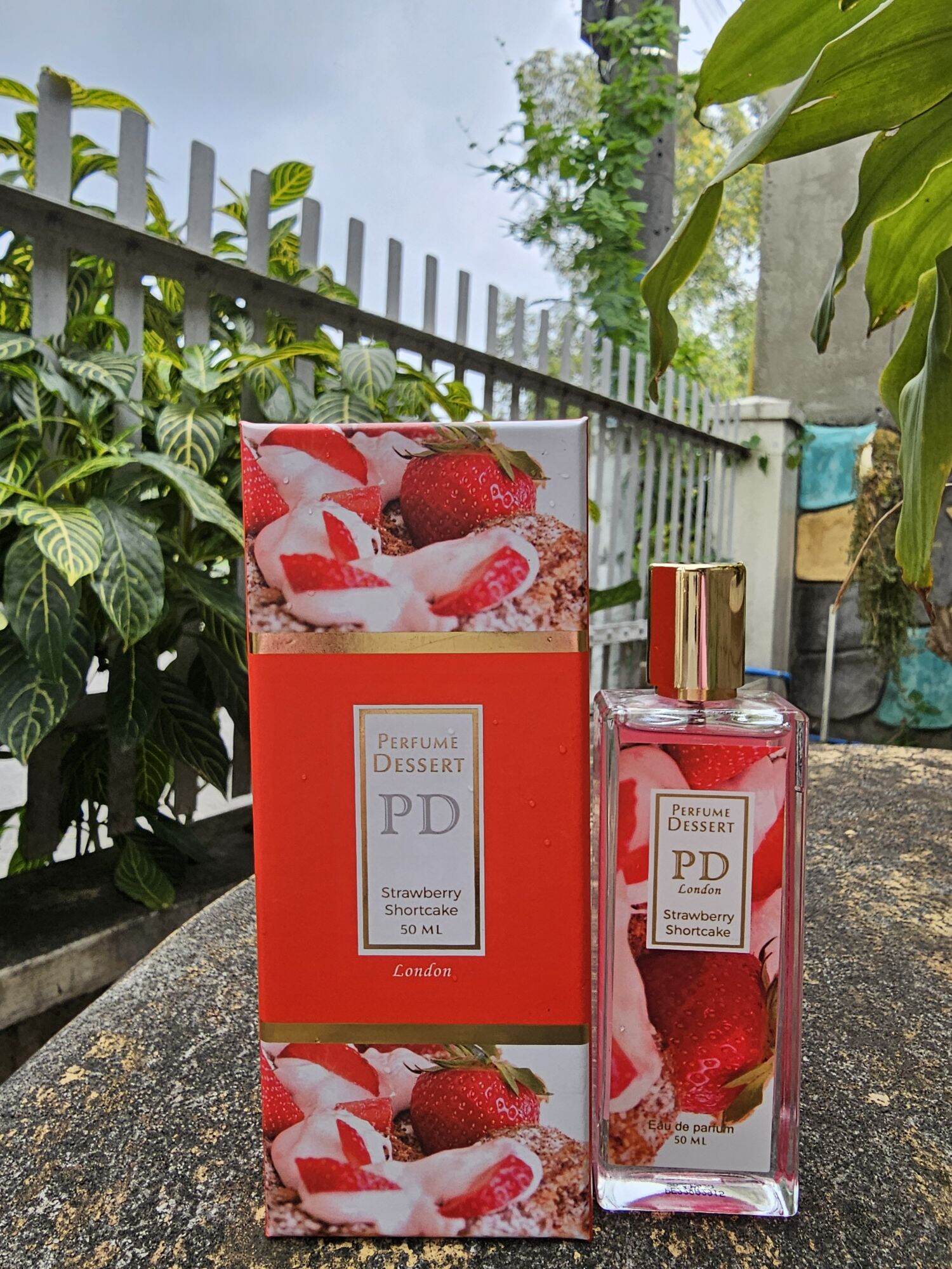 D's Corner Perfume Dessert London Strawberry Shortcake Women