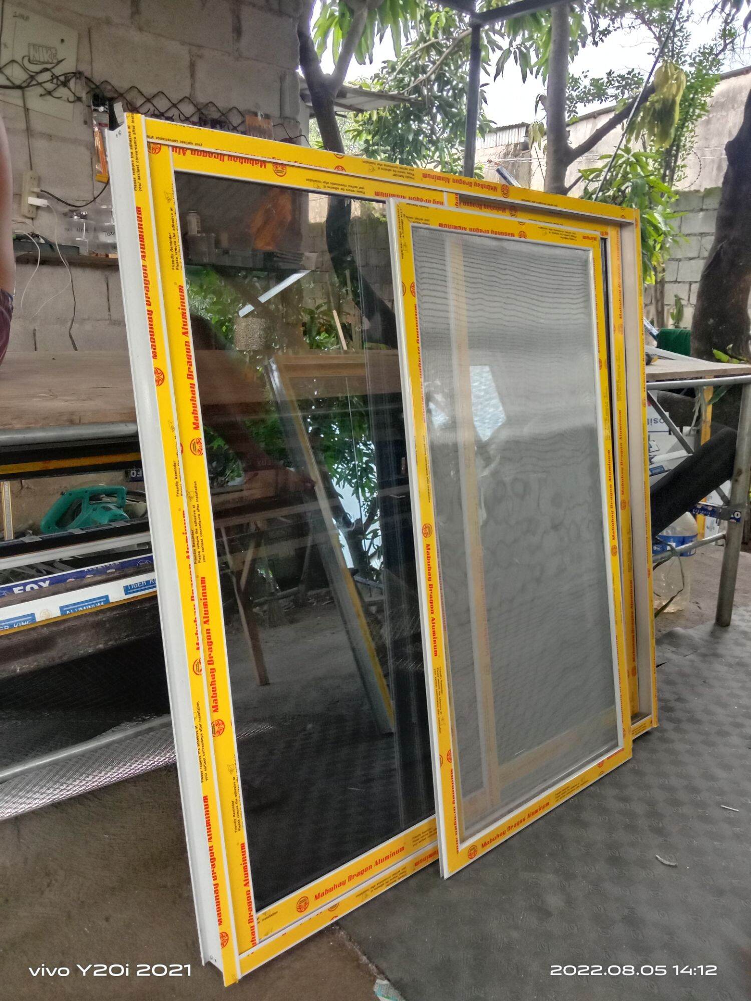 798 Sliding Window 120x120 reflective Glass 1set with screen Lazada PH
