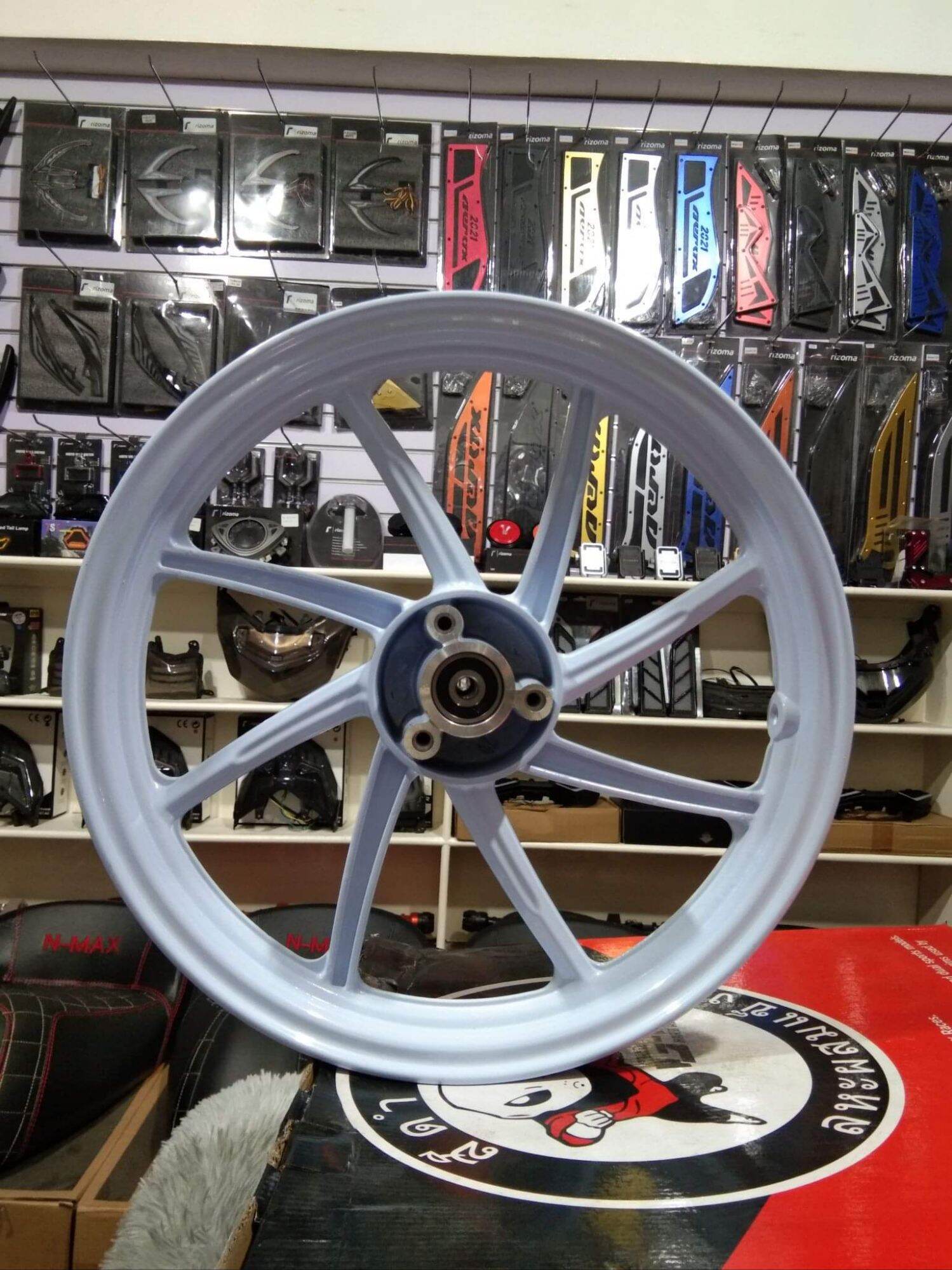 g-ren-mags-8-spokes-for-mio-i-125-white-gold-blue-matte-black-orange