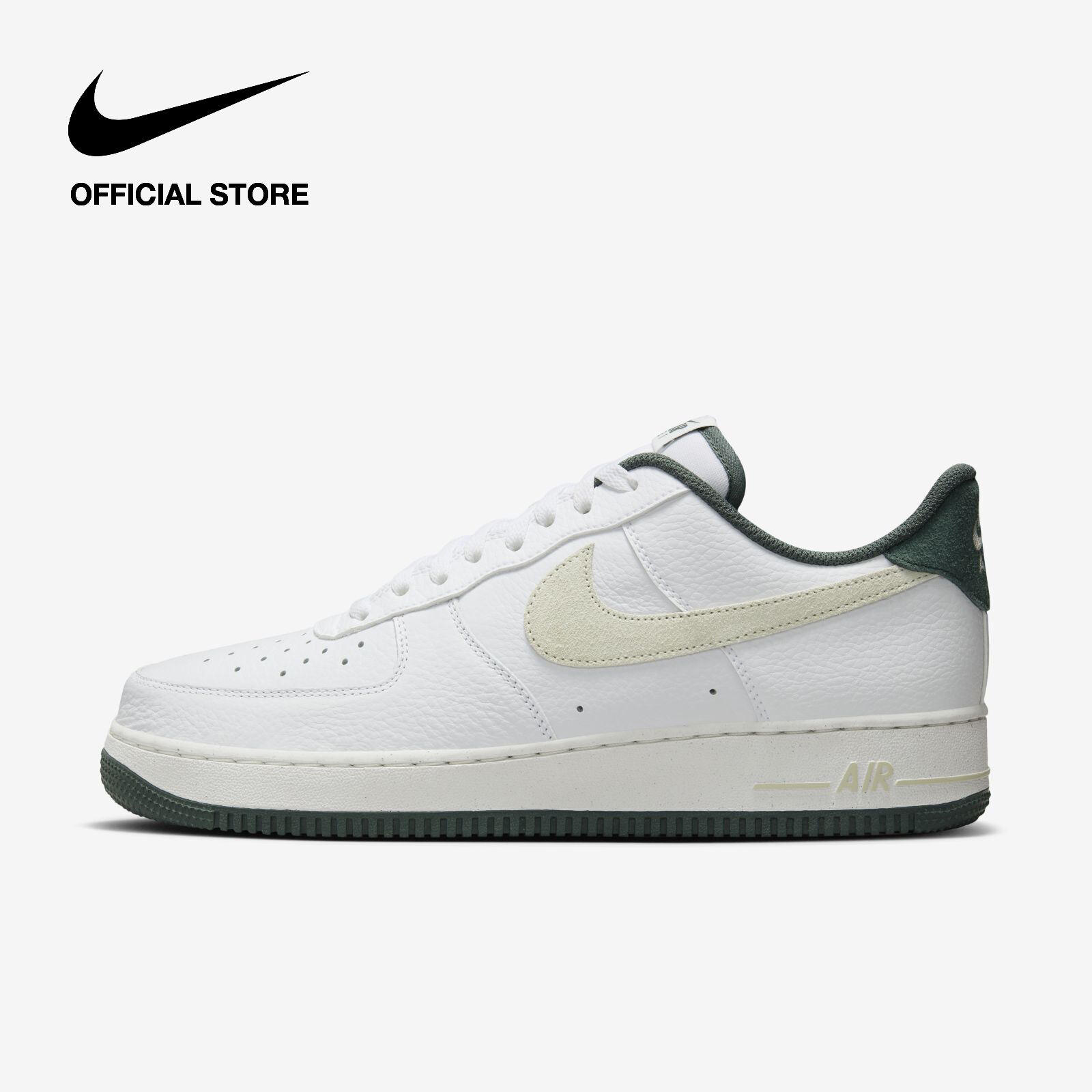 Nike Men's Air Force 1 '07 LV8 Shoes - White