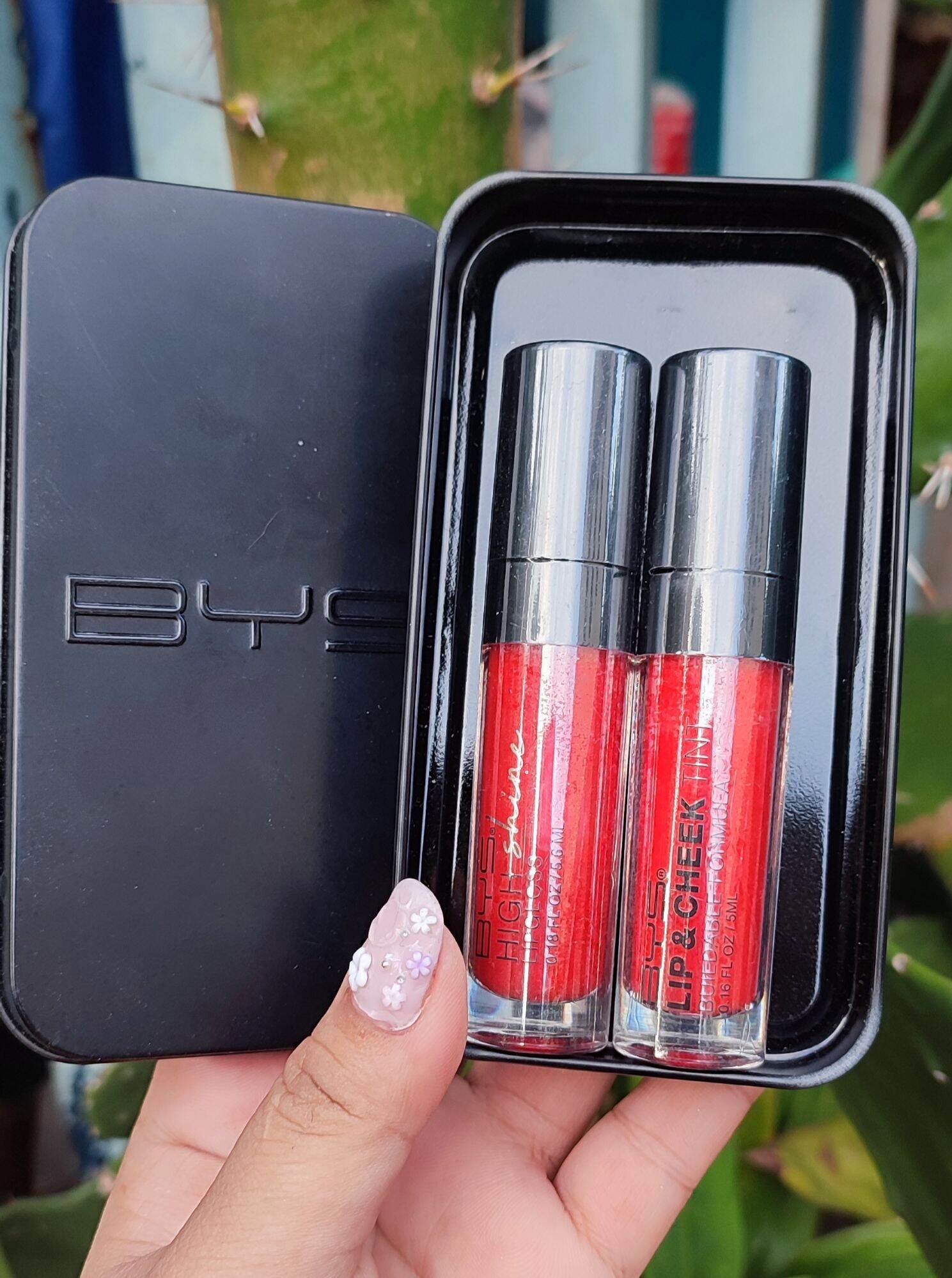 BYS lipgloss and liptint free bys tin can