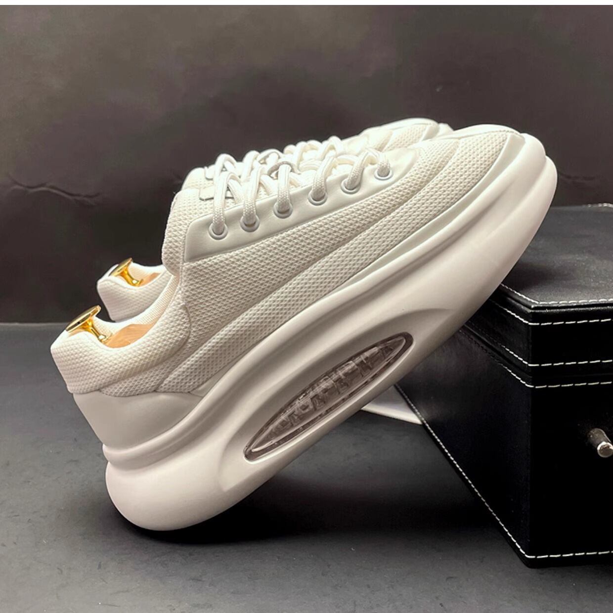 MANPI | Fashion Thick-soled Increasing Sports Shoes Male - Brand MANPI Presyo 4,418 Piso*Libreng Shipping