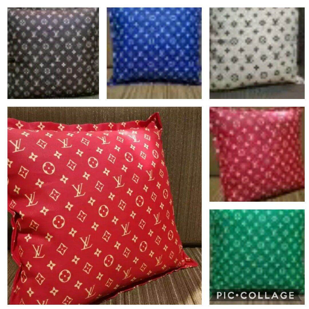 Supreme x Louis Vuitton Monogram Pillow Red