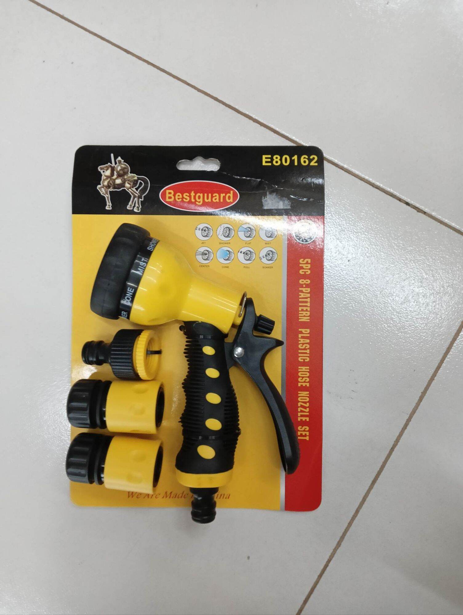 Best Guard Plastic Hose Nozzle Set of 5 Pc Adjustable Plastic Hose. 