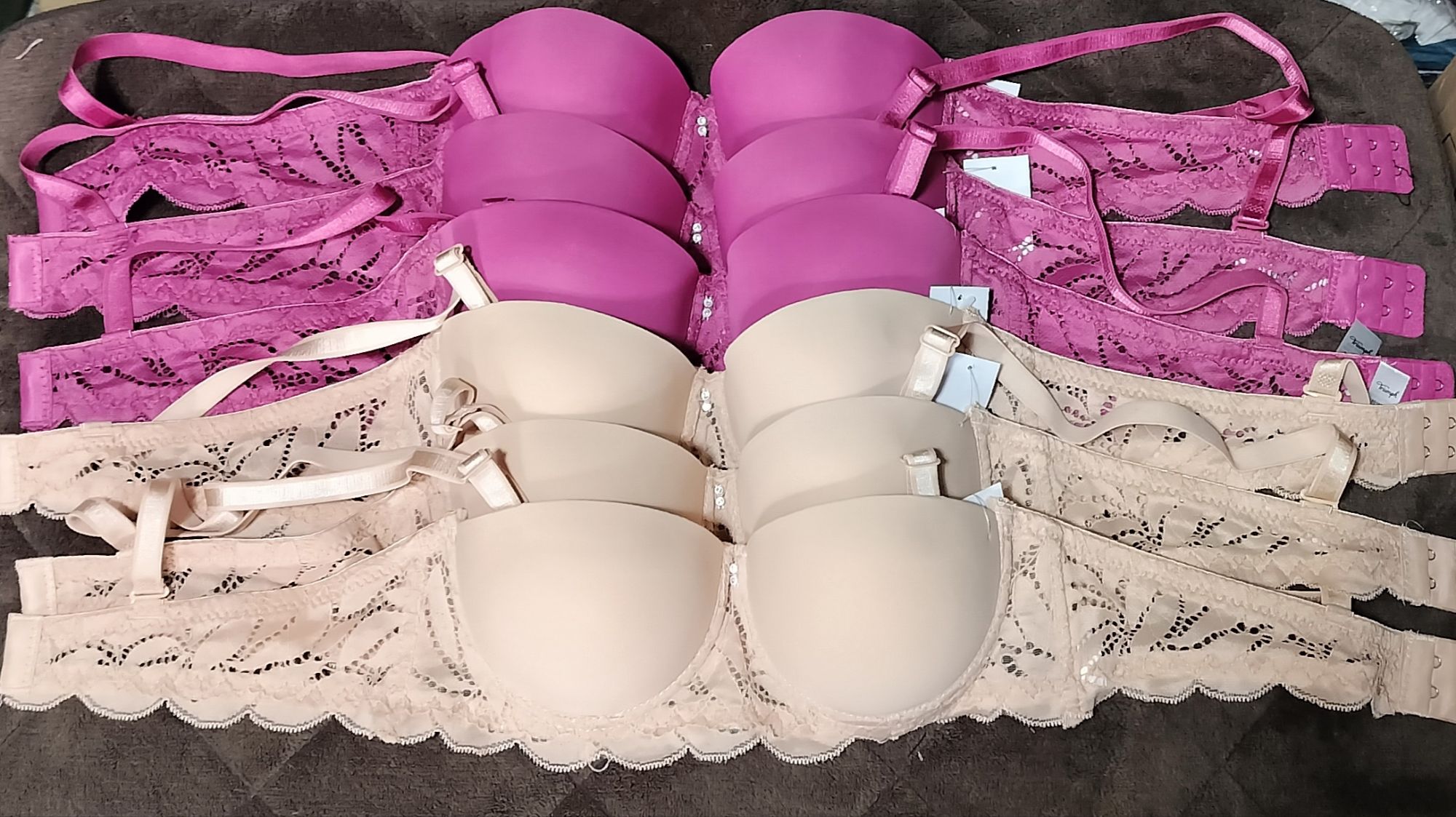 Victoria's Secret PINK Perfect Lace Push-Up Bra, 32AA, brand new without  tag, Women's Fashion, New Undergarments & Loungewear on Carousell