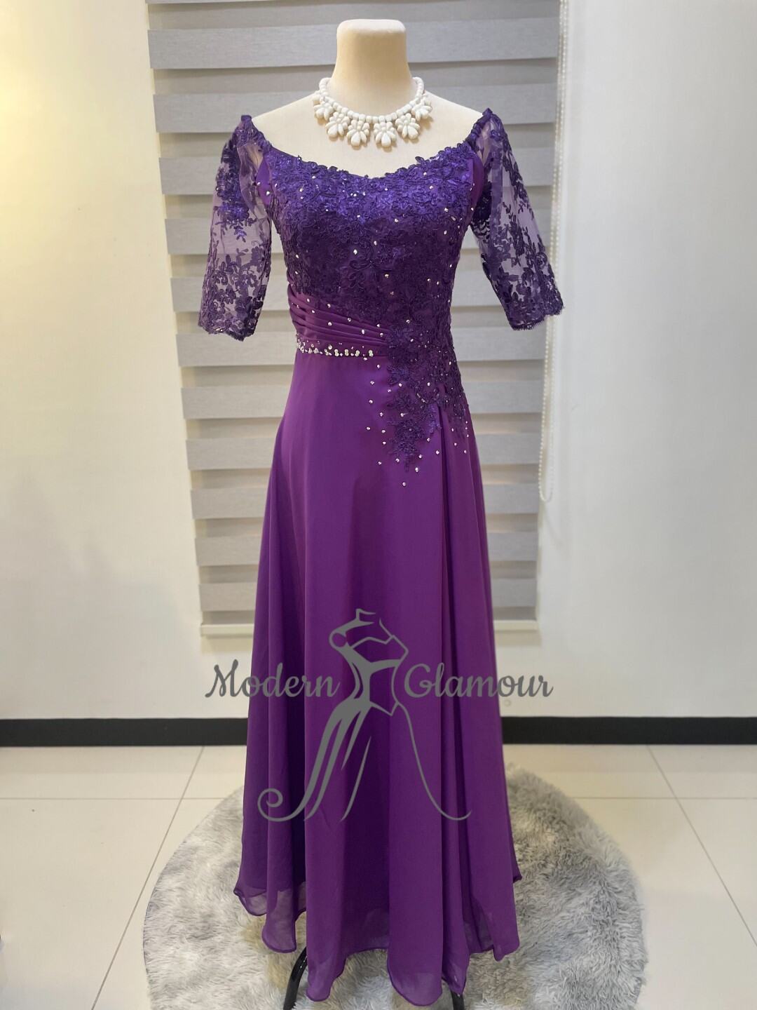 Bridal shop sponsor dress