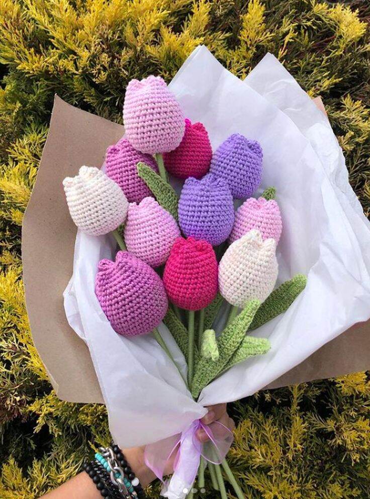 Crochet tulip flower (per piece)