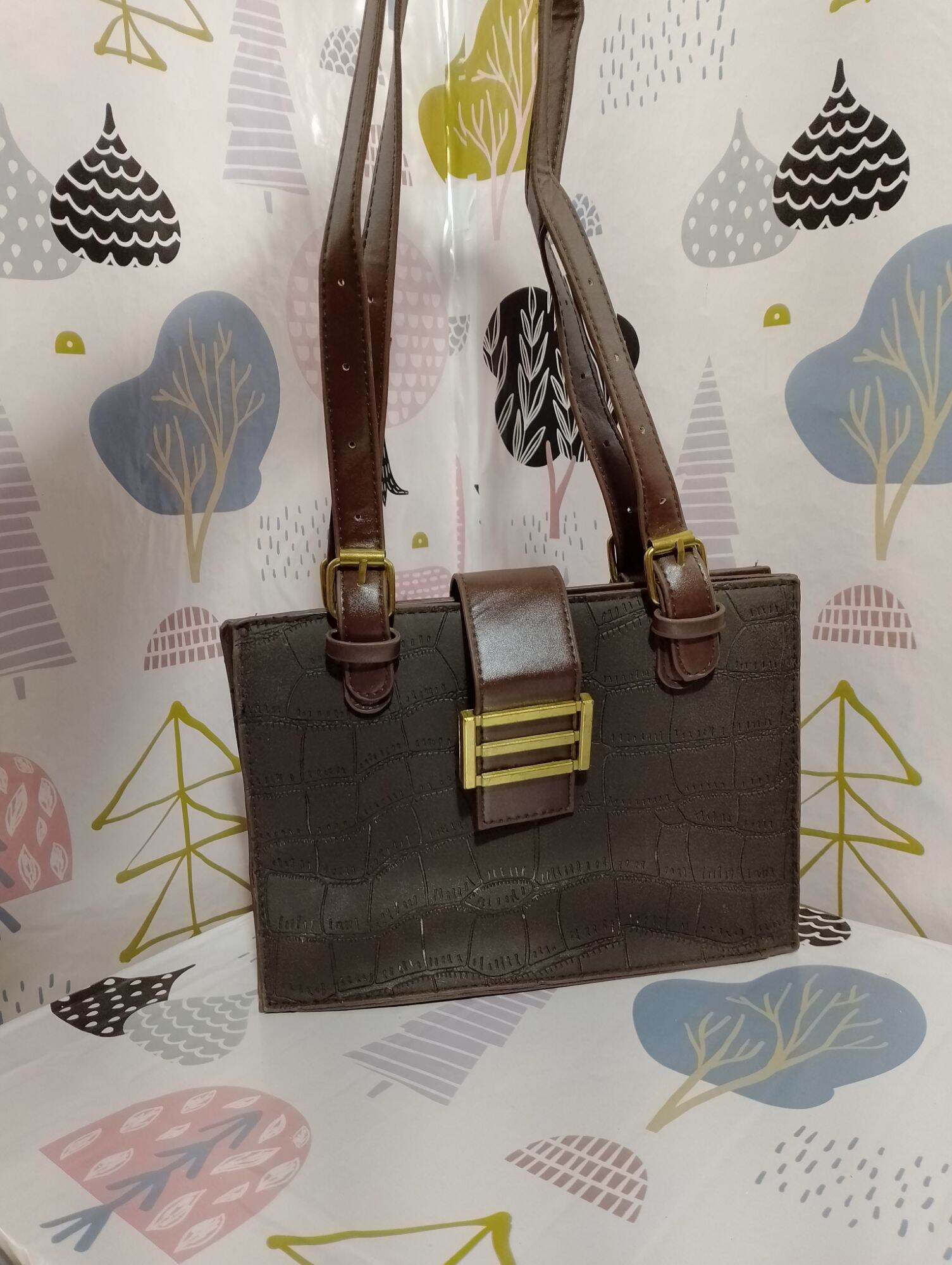 DIRECT SUPPLIER OF - Preloved Bags from Japan- PH Based