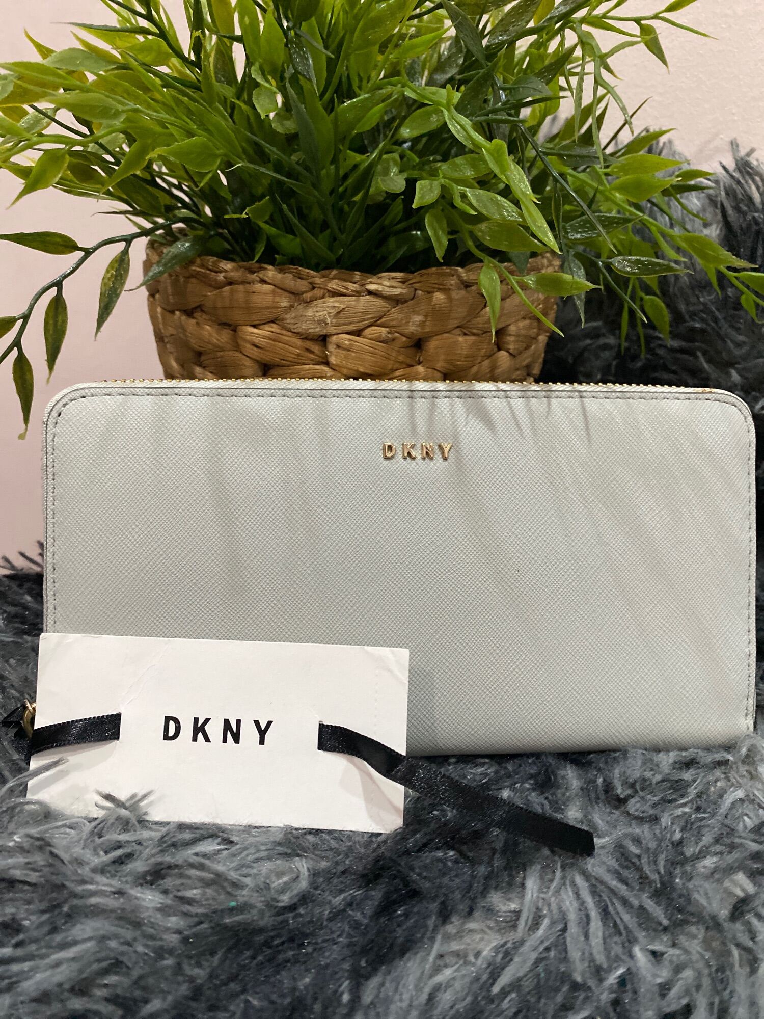 DKNY Ziparound wallet Lazada PH